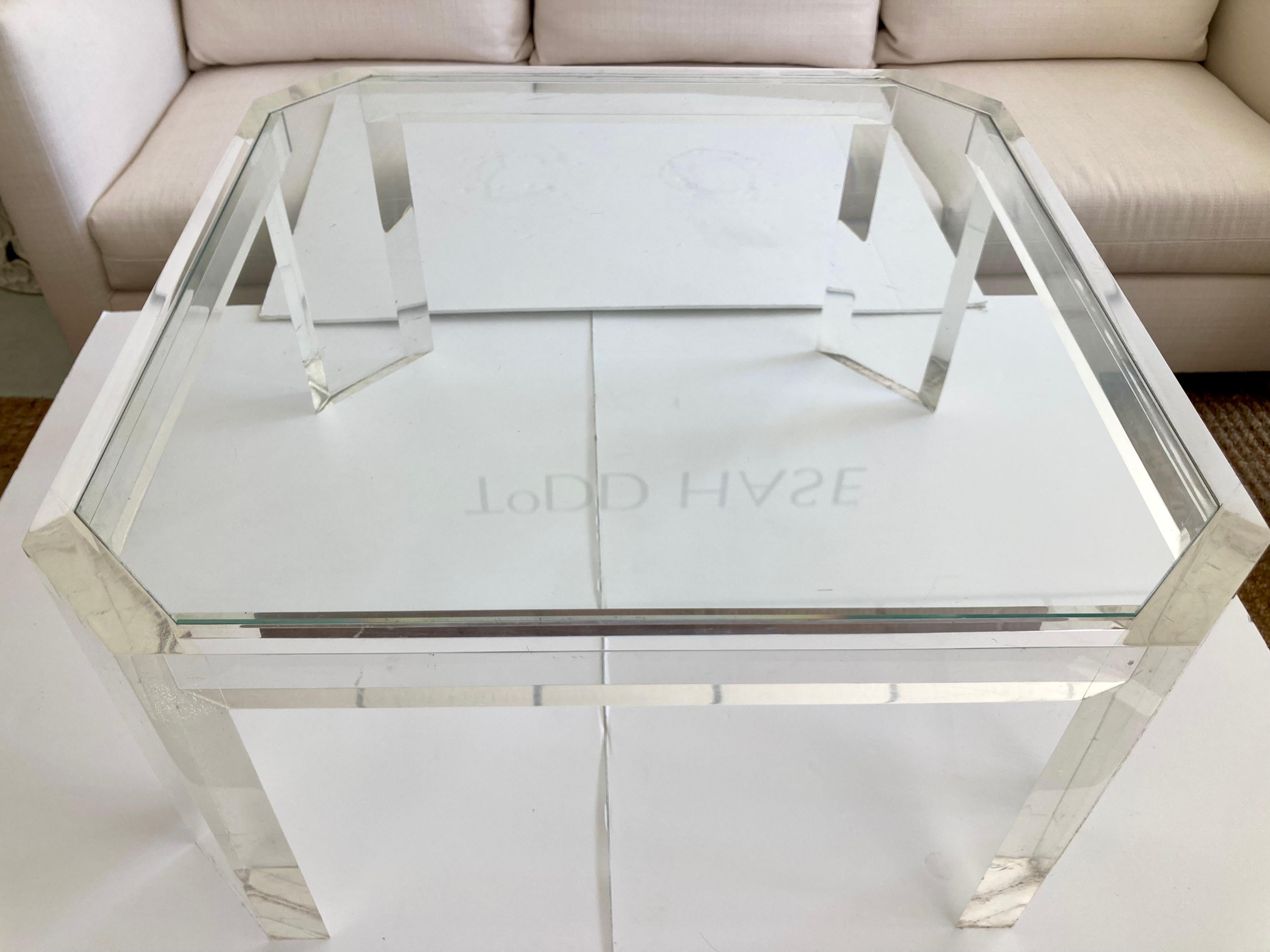 Karl Springer Lucite Coffee Table With Angle Corners im Zustand „Gut“ im Angebot in Los Angeles, CA