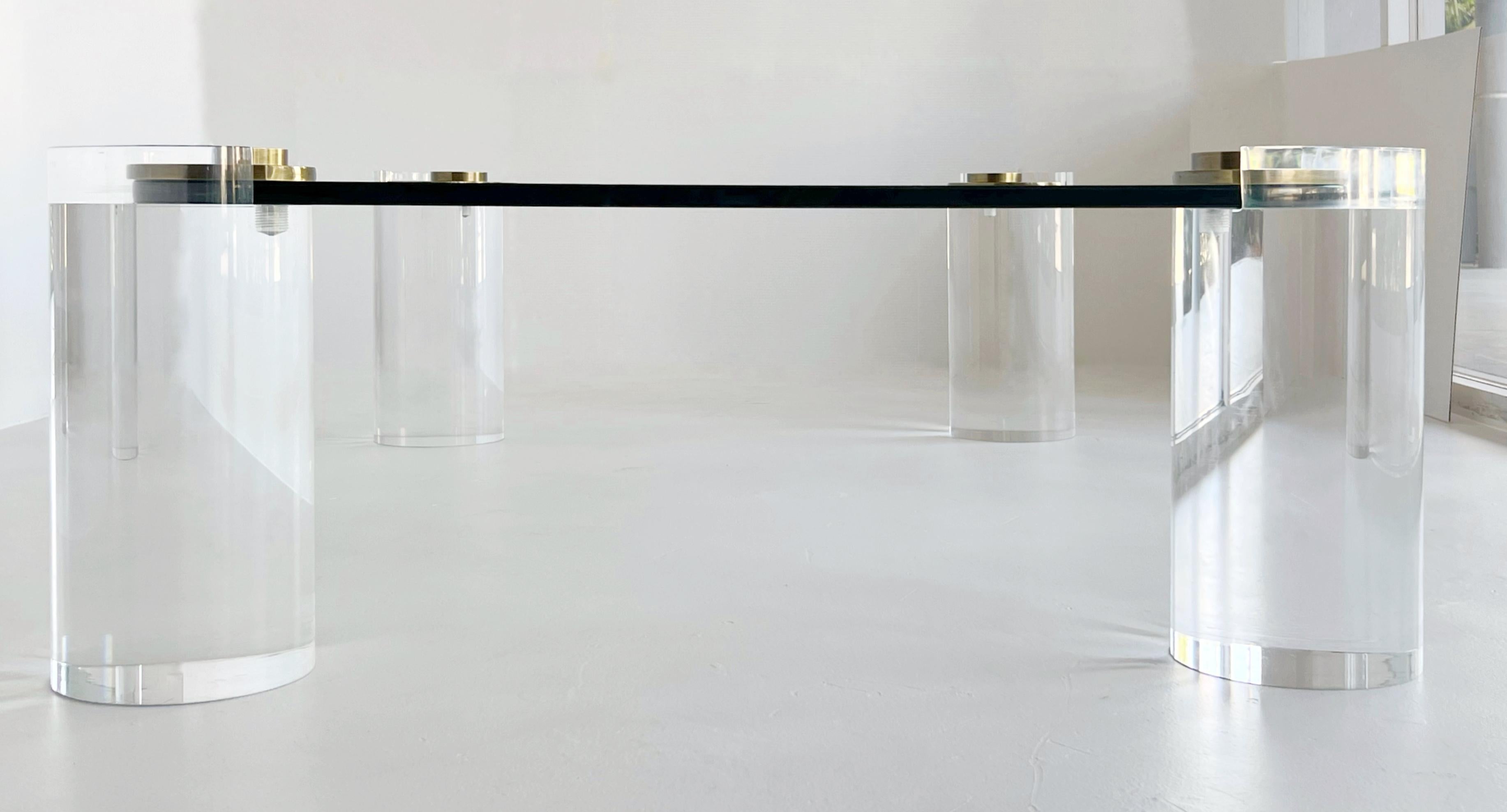 Karl Springer - Table à cocktail en verre lucite et bronze Excellent état - En vente à Miami, FL