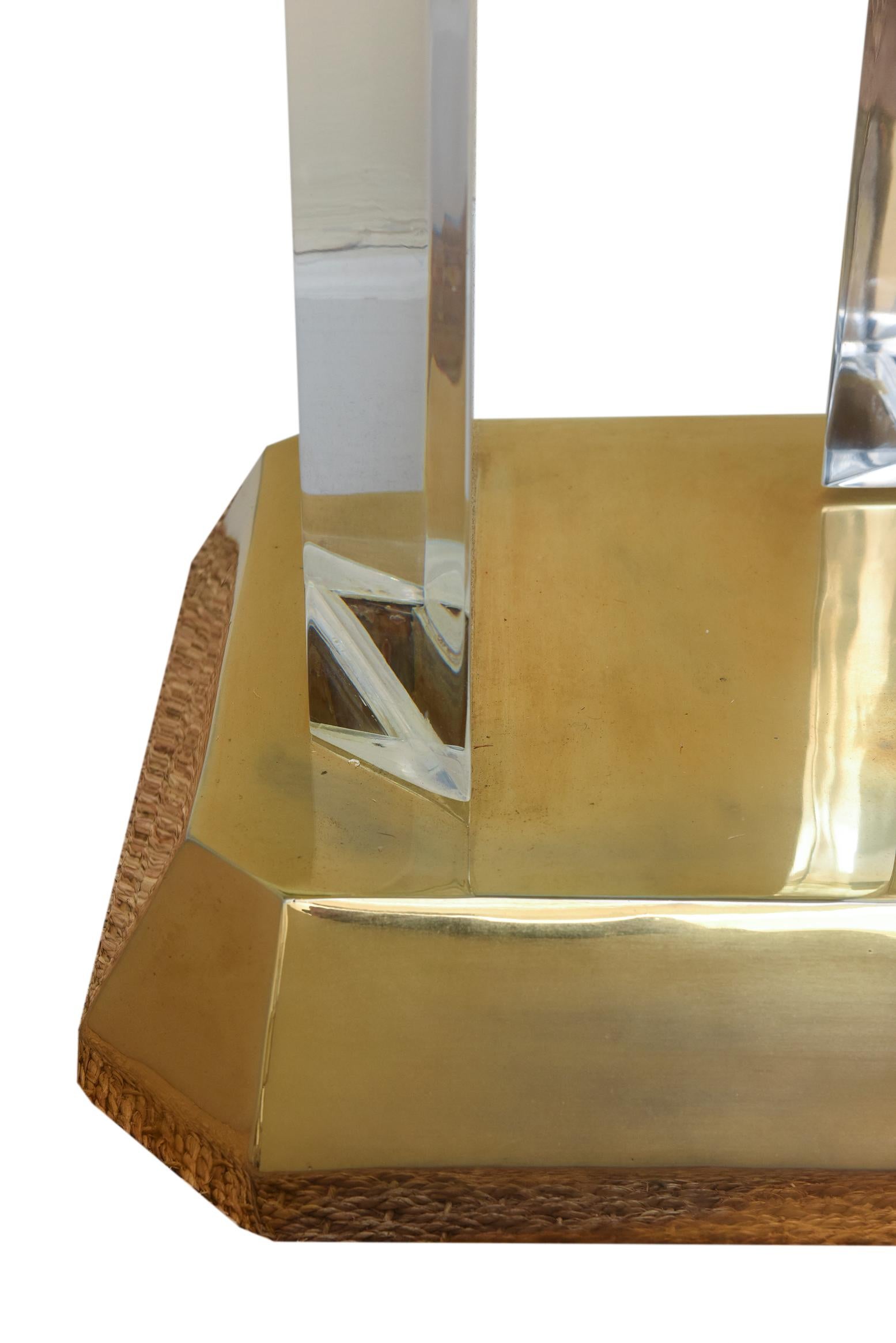 Karl Springer Konsole, Schreibtisch oder Tisch aus Lucite, Glas und vergoldetem Messing (Ende des 20. Jahrhunderts) im Angebot