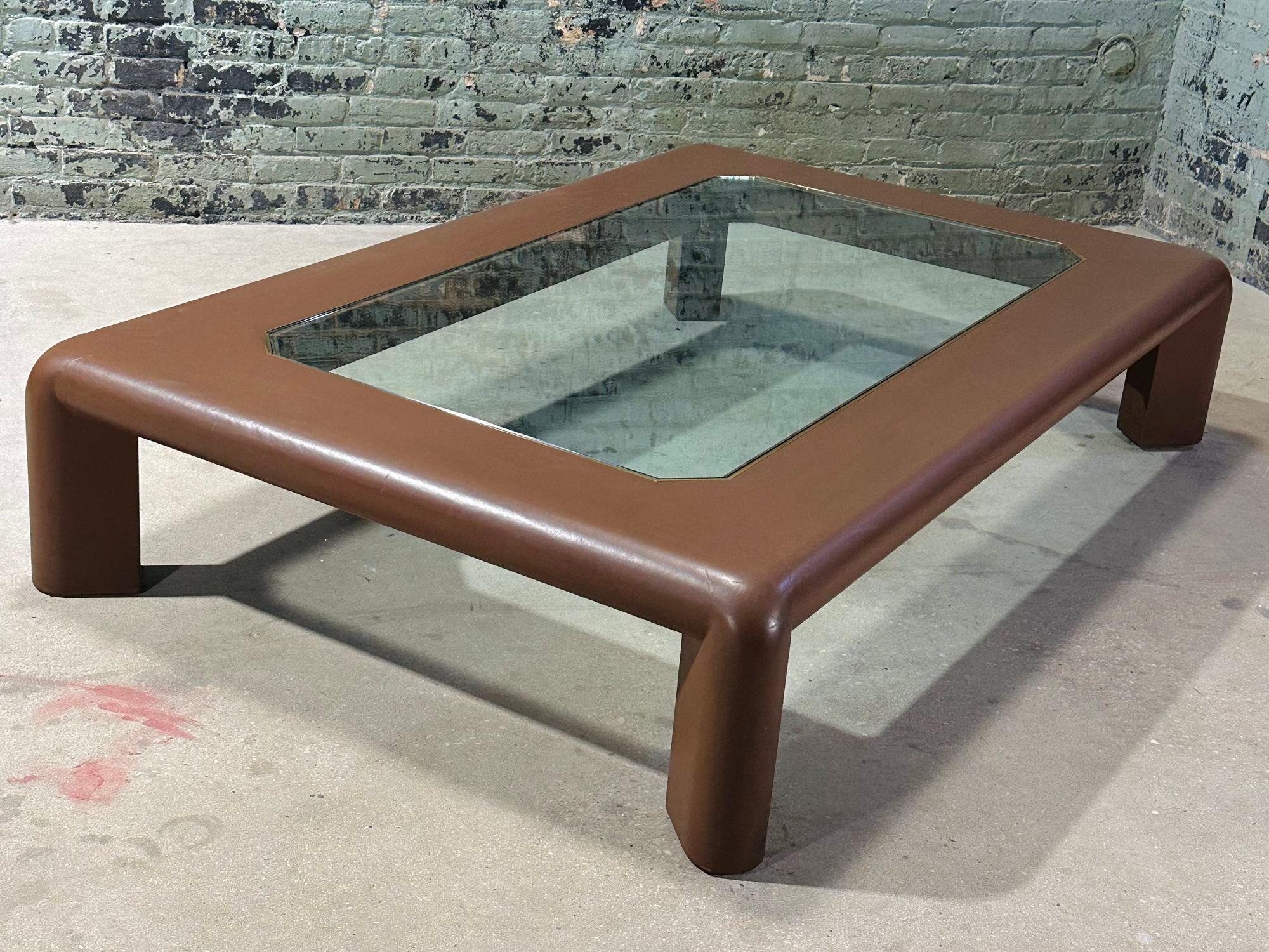 Table basse en cuir et laiton Karl Springer Mark II, 1974. Etat original
Mesure 76