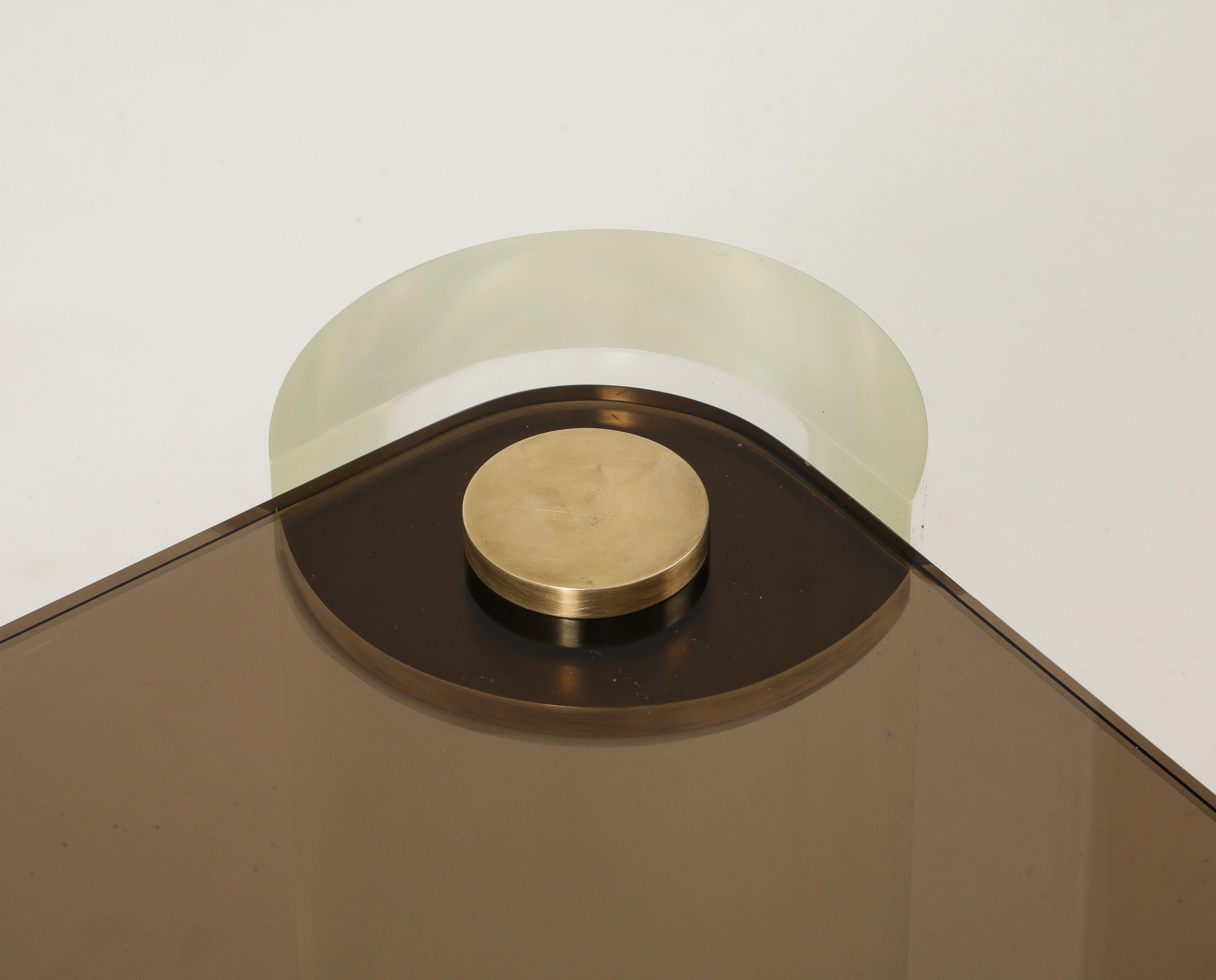 Tavolino da caffè in lucite e ottone fumé di Karl Springer, metà secolo 1980. in vendita 4