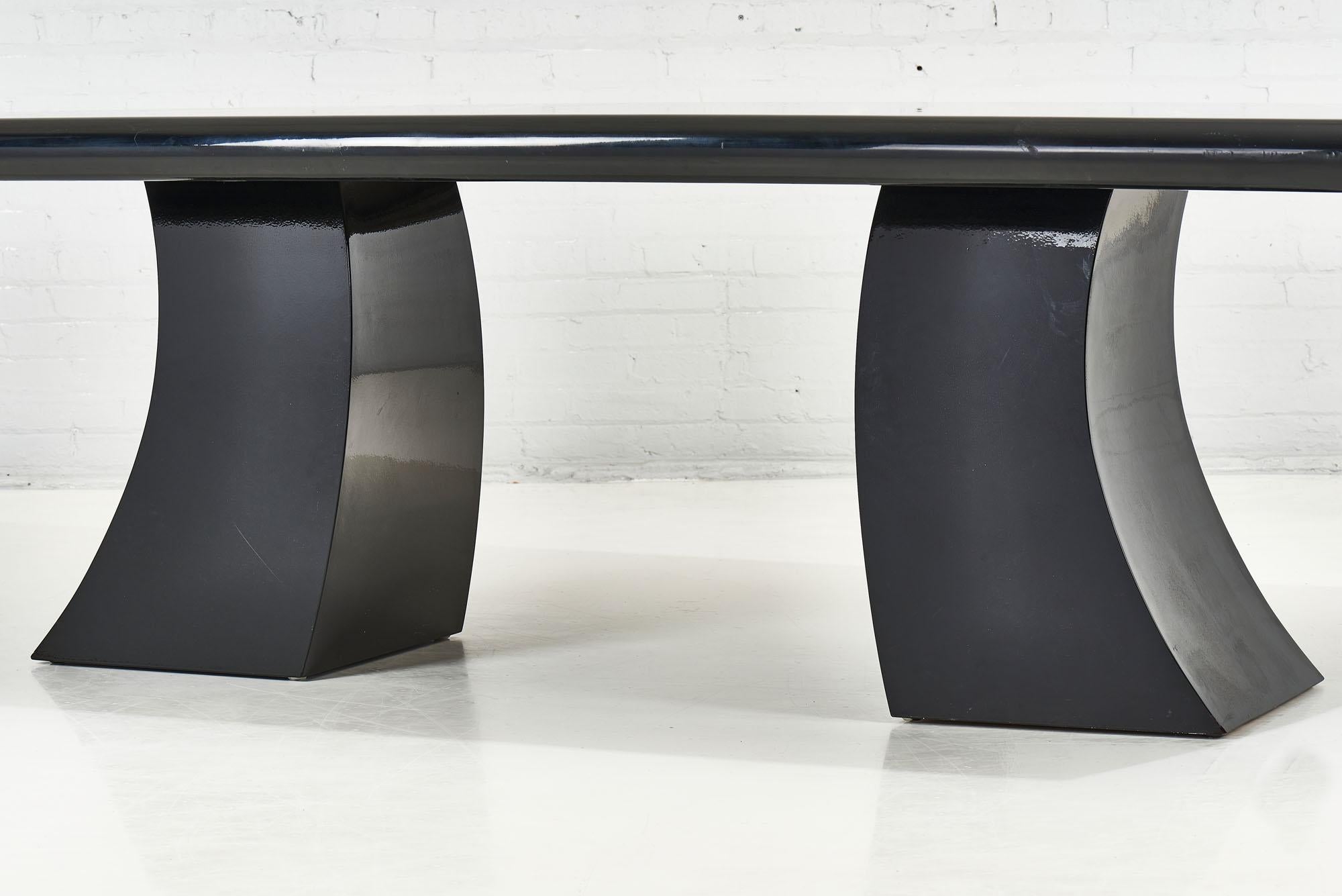 Karl Springer Pagoda Lacquered Dining Table, 1980 In Good Condition For Sale In Chicago, IL