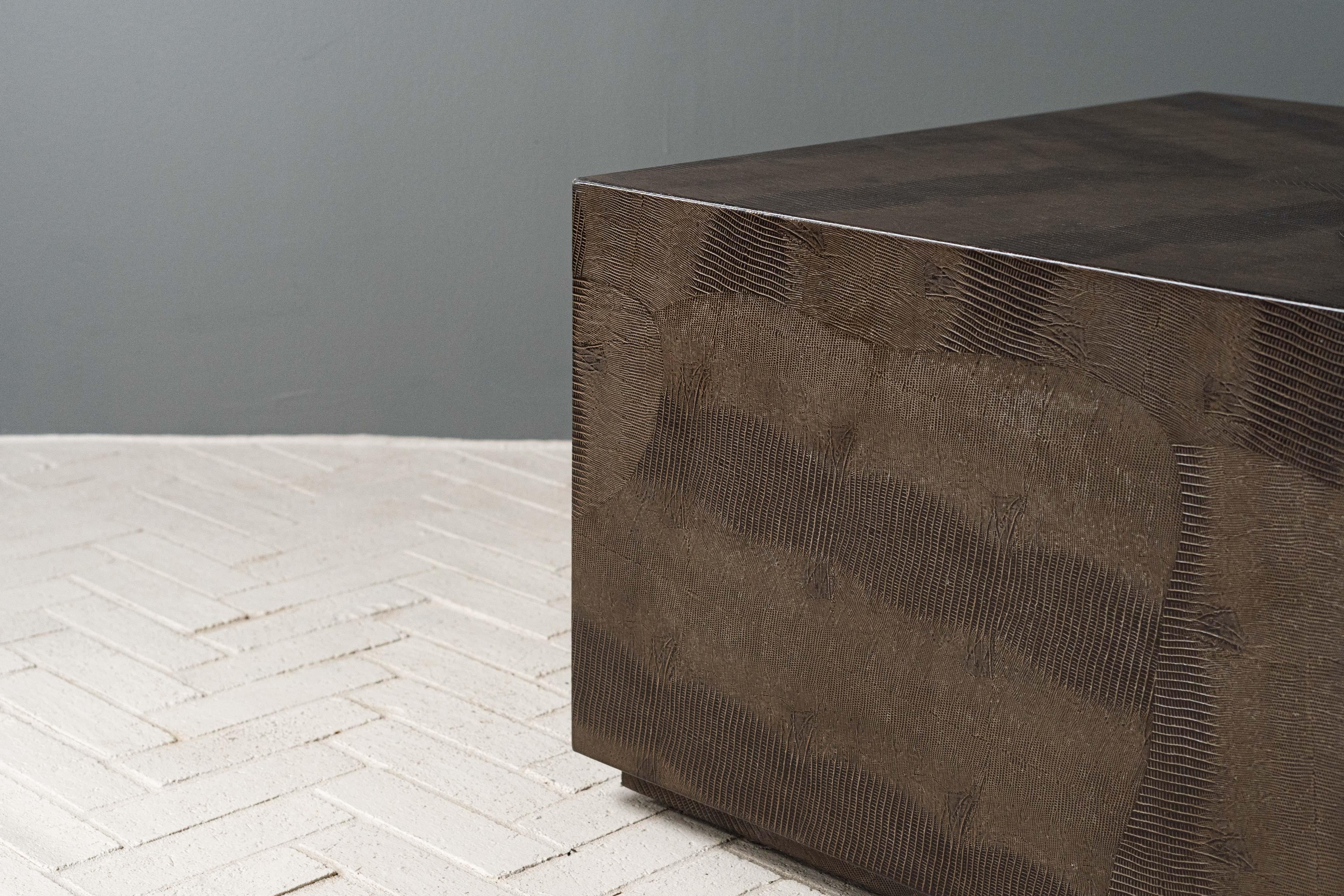 Mesa baja con pedestal Karl Springer en Bueno estado para la venta en Cambridge, US