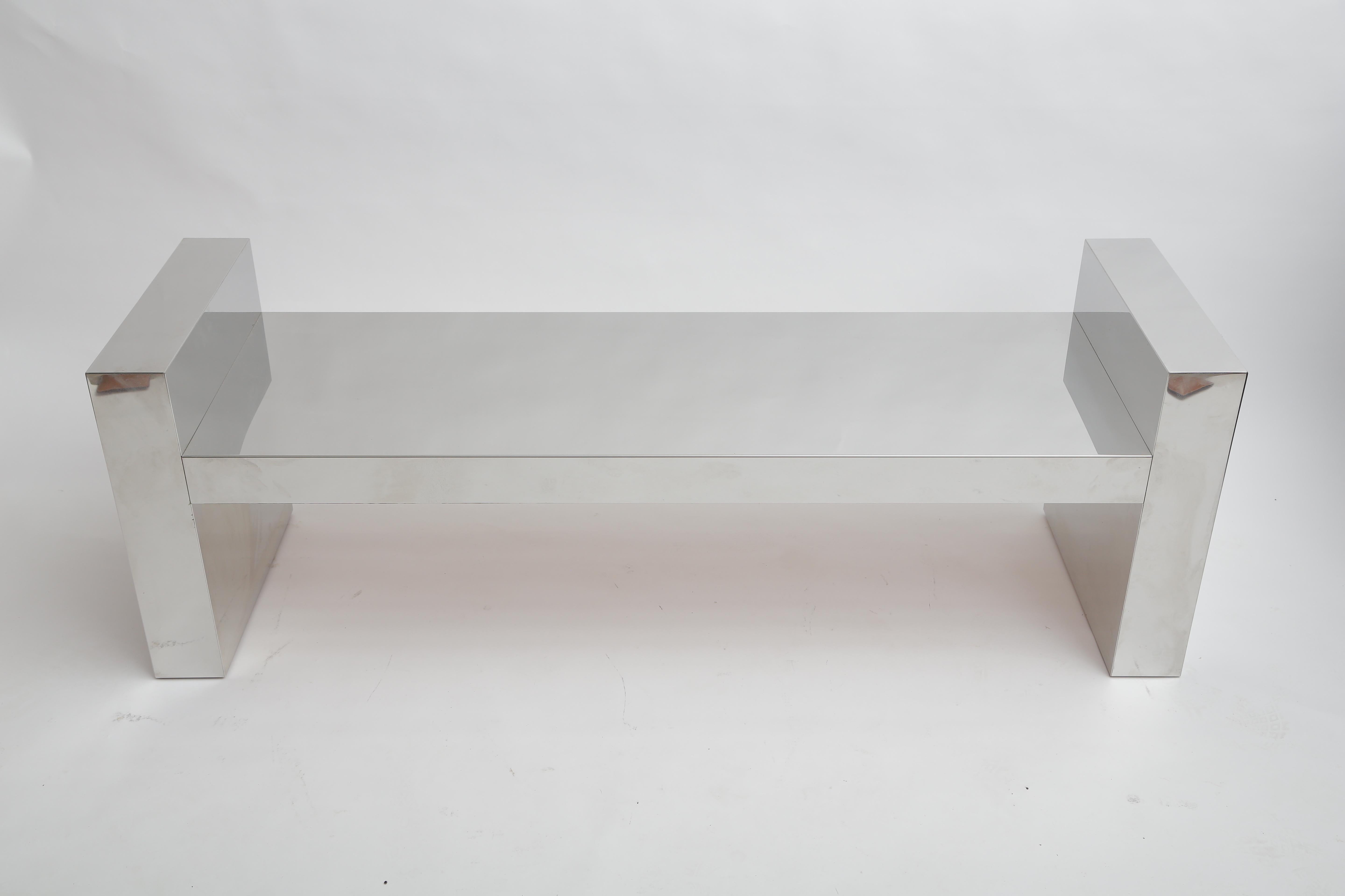 The H-Bench is rarely seen in polished steel
Authenticated by Tom Langevin, former director of design
of Springer Ltd.