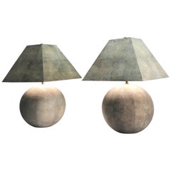 Karl Springer Rara e monumentale coppia di lampade da tavolo in zigrino