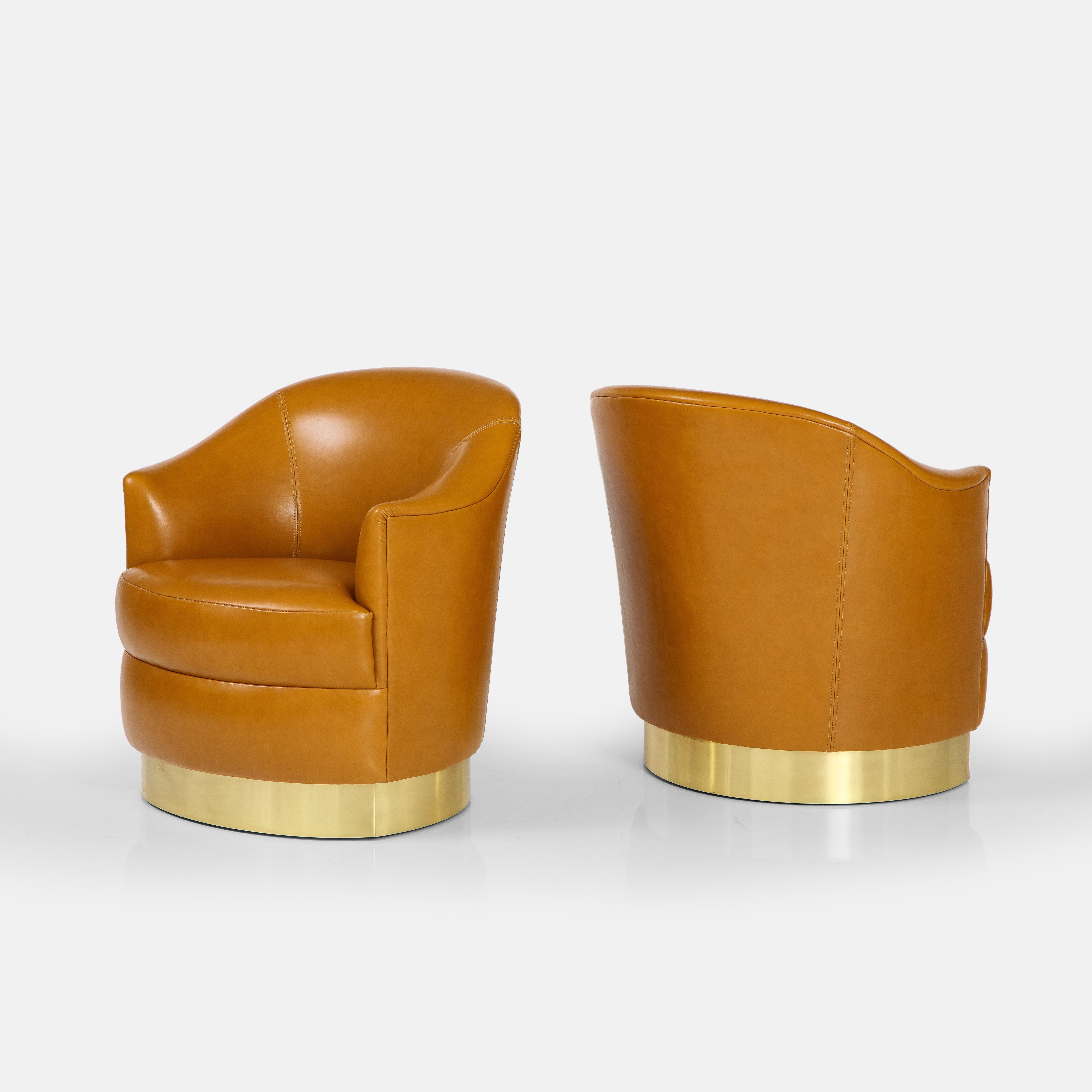 American Karl Springer Rare Pair of Cognac Leather and Brass Club Chairs, 1980s For Sale