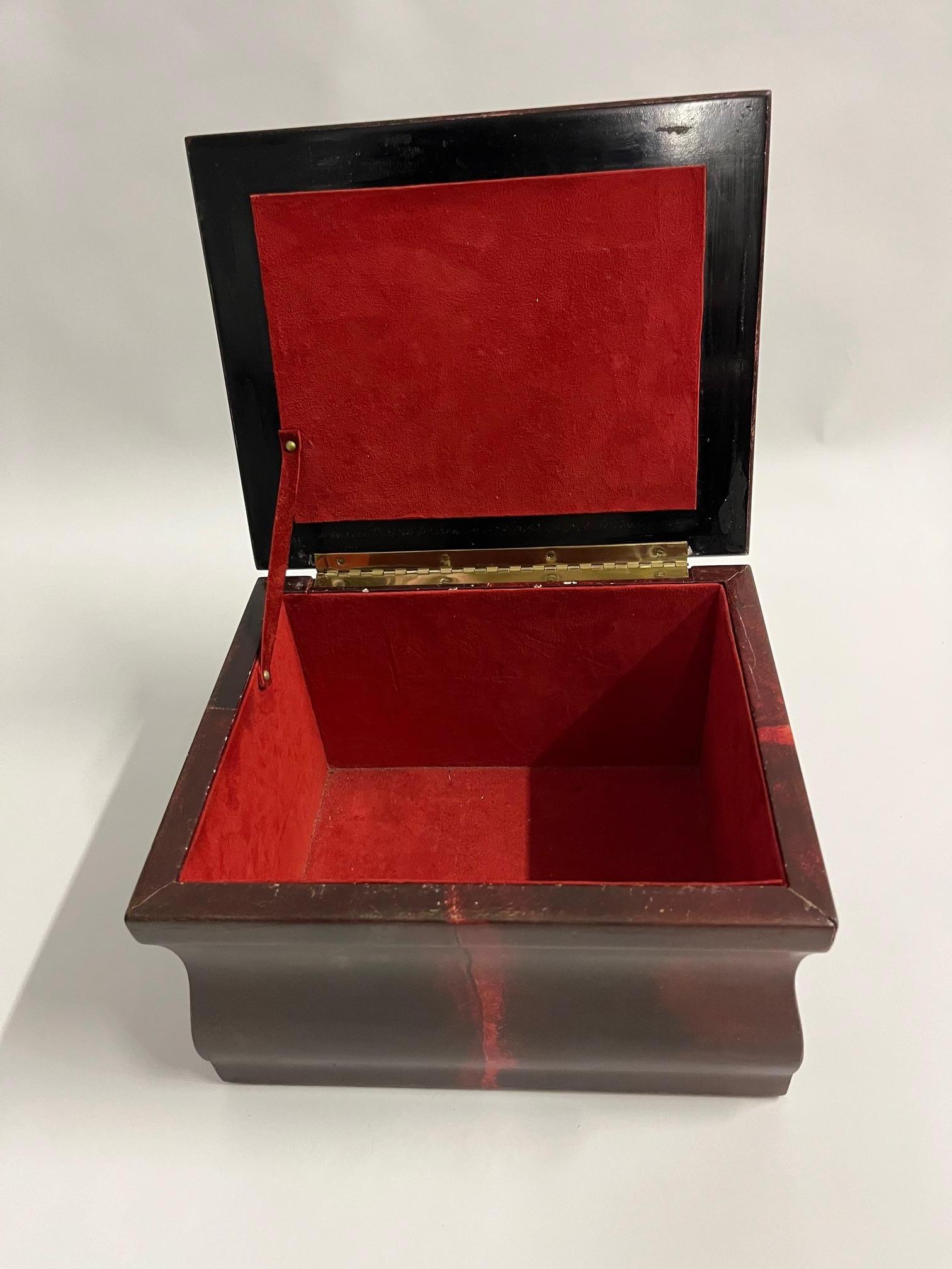 Karl Springer Caja Roja Lacada Norteamericano en venta