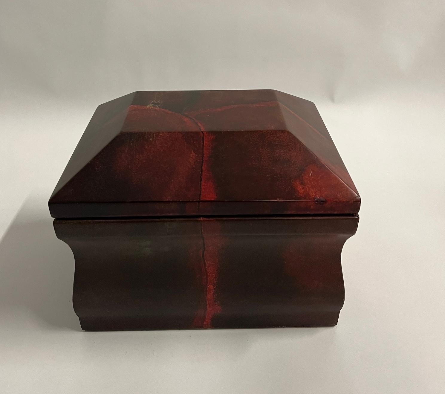 Karl Springer Caja Roja Lacada finales del siglo XX en venta