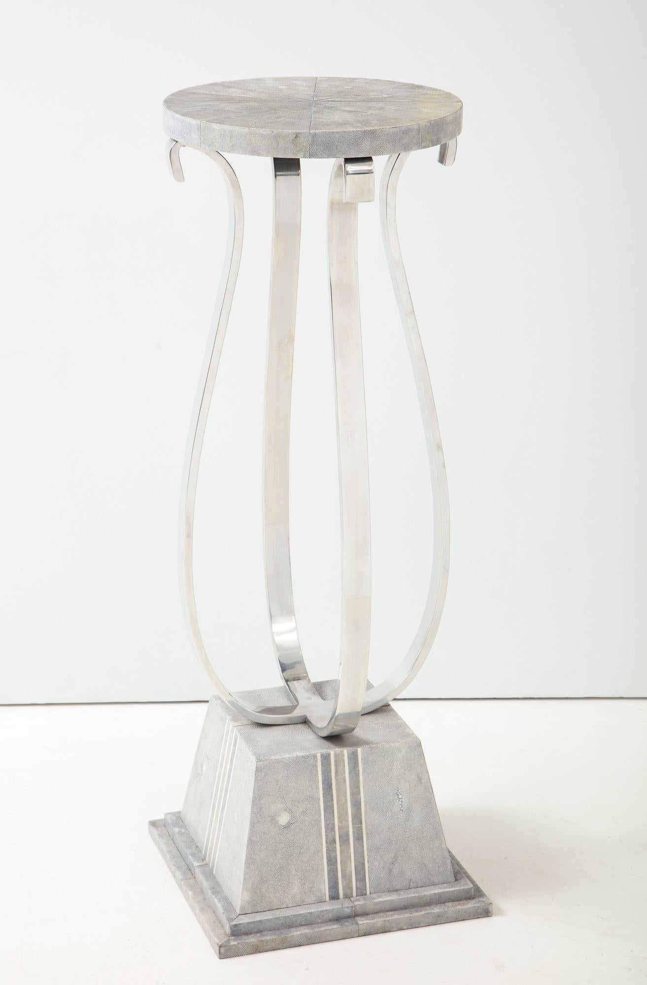 Pedestal/pedestal de piel de raya Karl Springer finales del siglo XX en venta