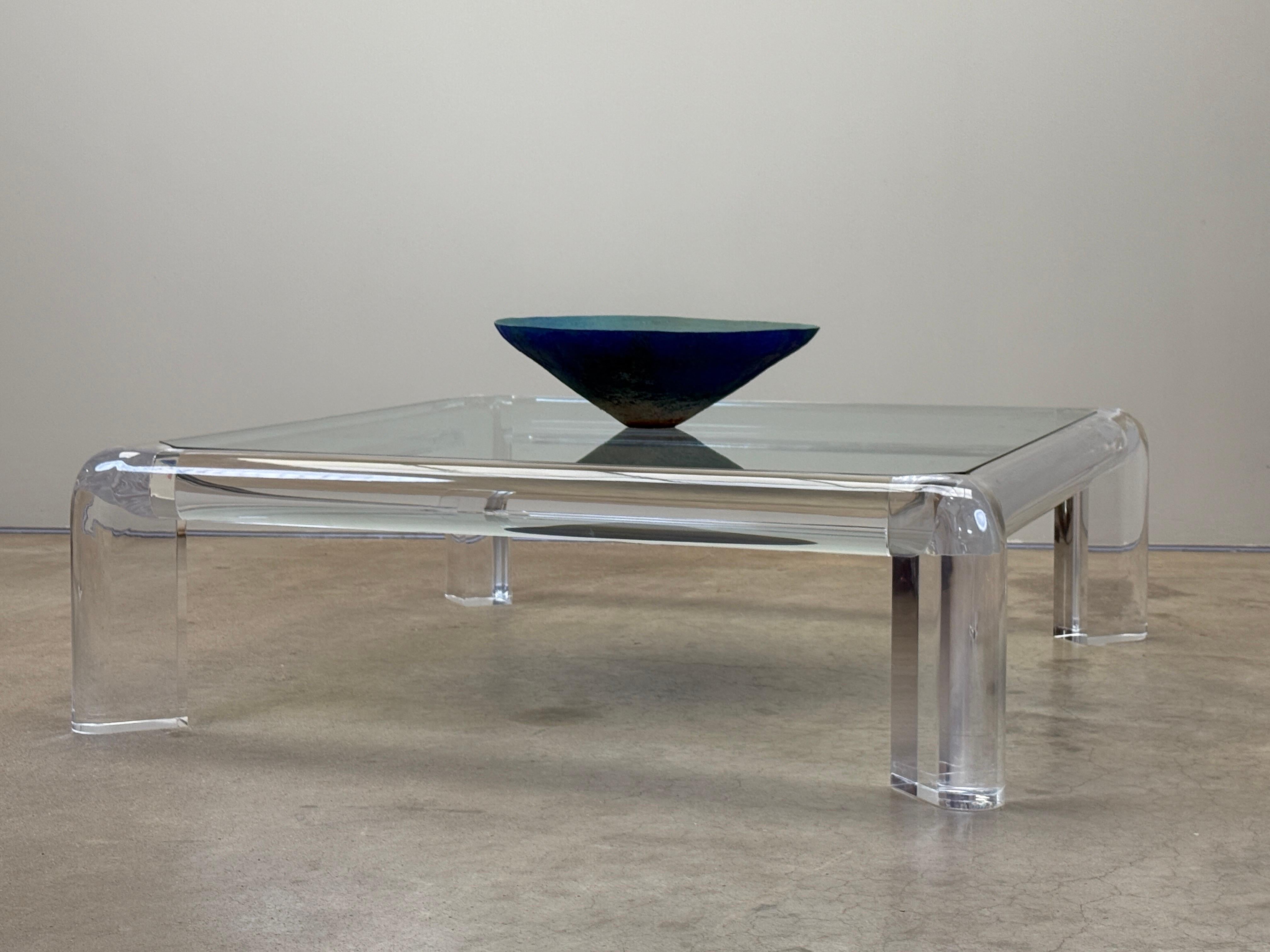 Karl Springer Signiert 'Mark II' Lucite Couchtisch im Angebot 5