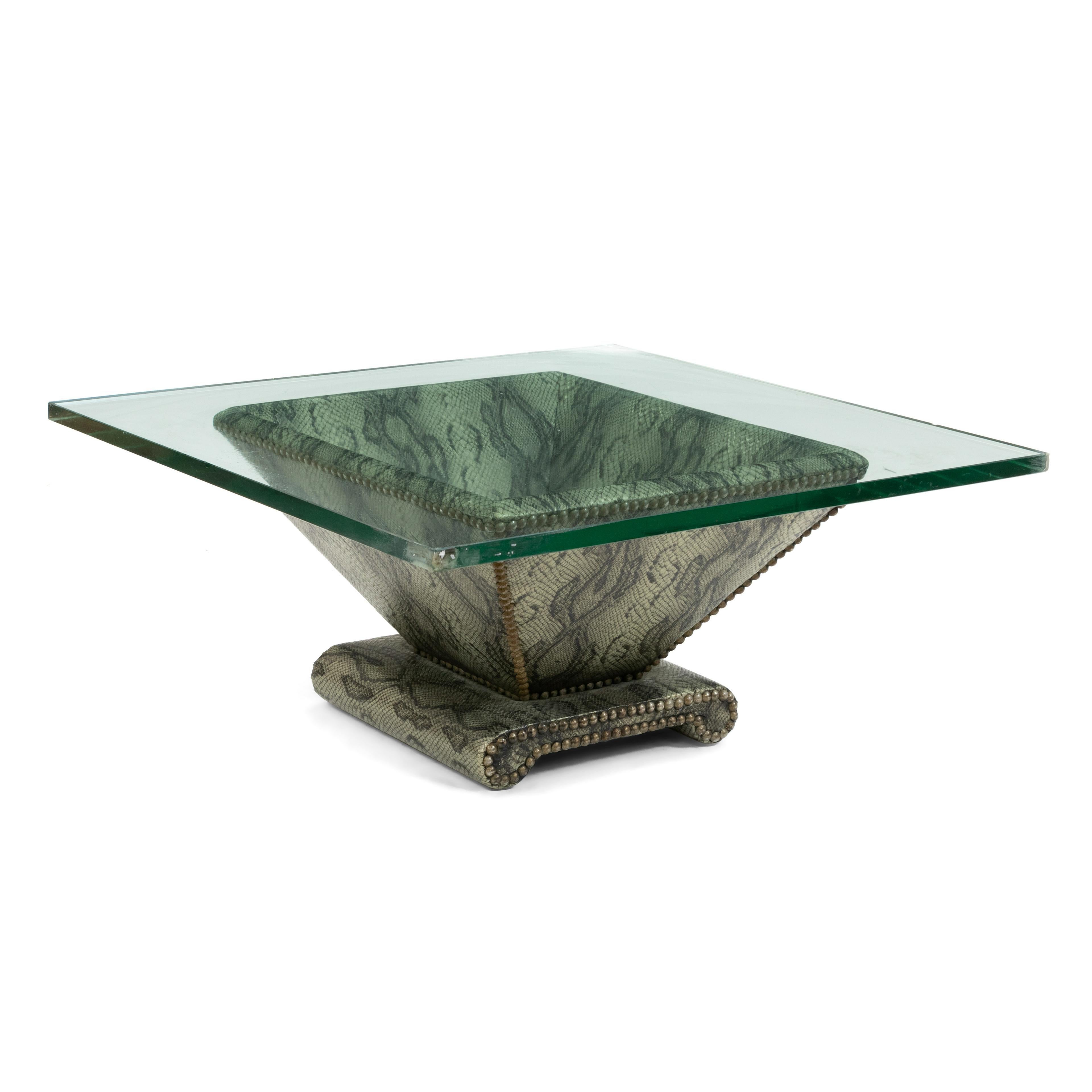 Cocktail Tables Karl Springer in pelle con texture a serpente e bronzo, tavolo moderno Regency in vendita 1