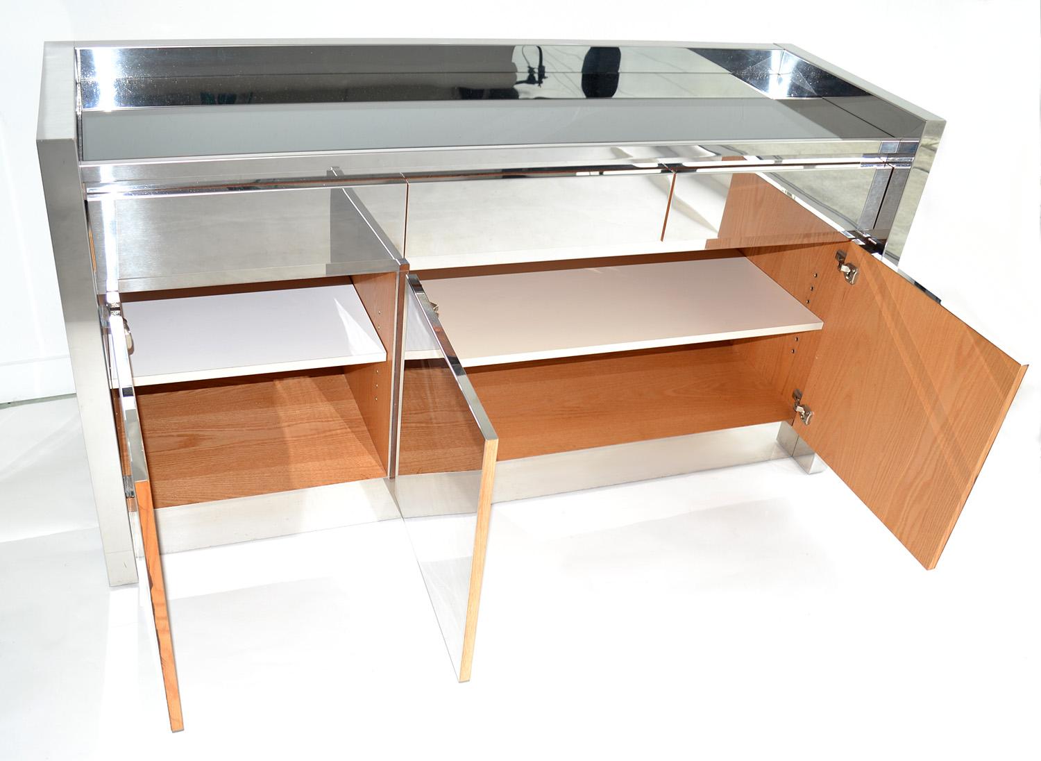 Mid-Century moderno Buffet o credenza con cassetti in acciaio inossidabile Karl Springer, USA, anni '80 in vendita