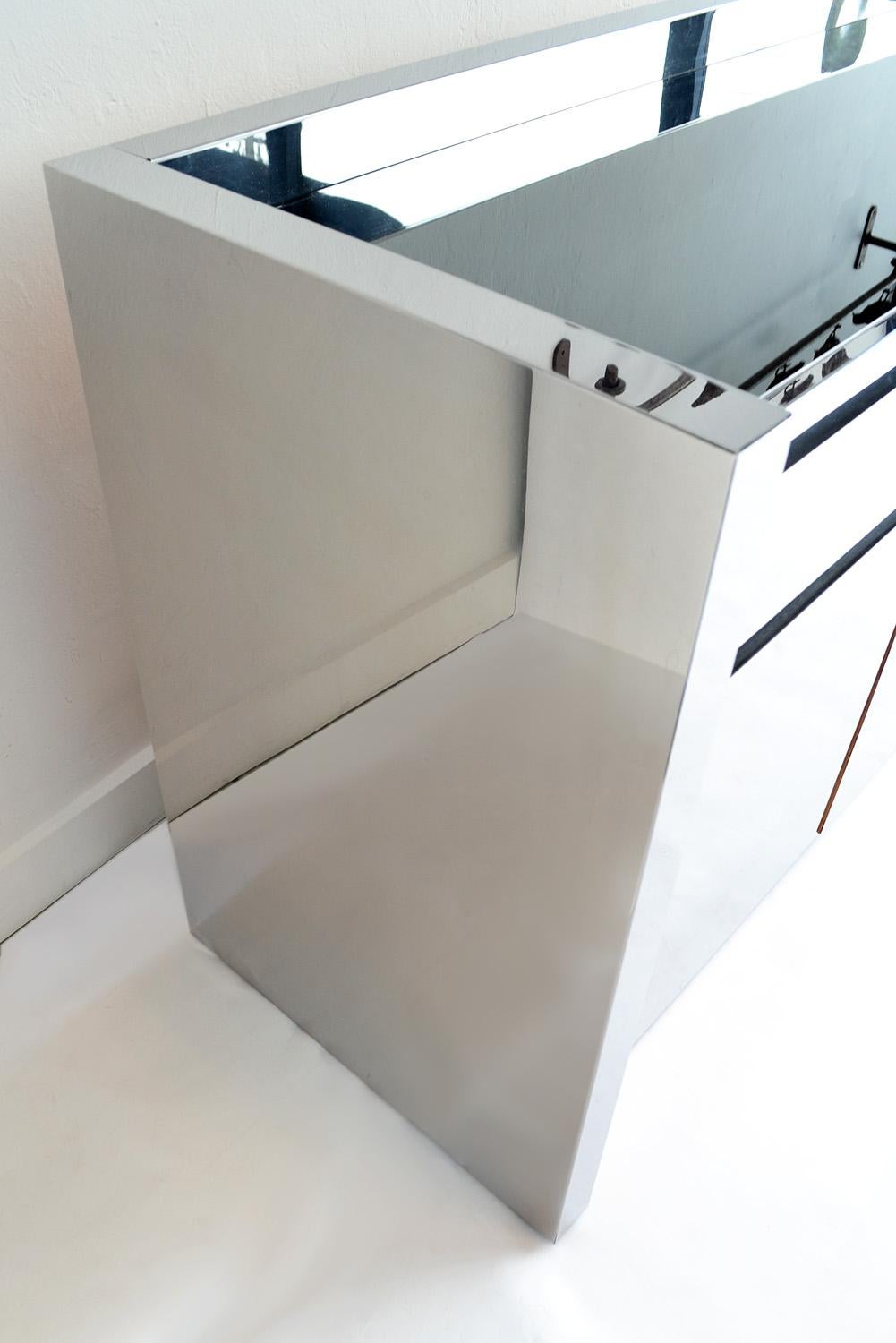 Buffet o credenza con cassetti in acciaio inossidabile Karl Springer, USA, anni '80 in vendita 2