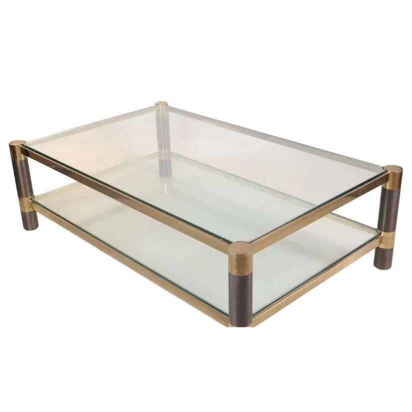 Table basse à deux niveaux en verre de style Karl Springer, tons laiton et bronze Bon état - En vente à Locust Valley, NY