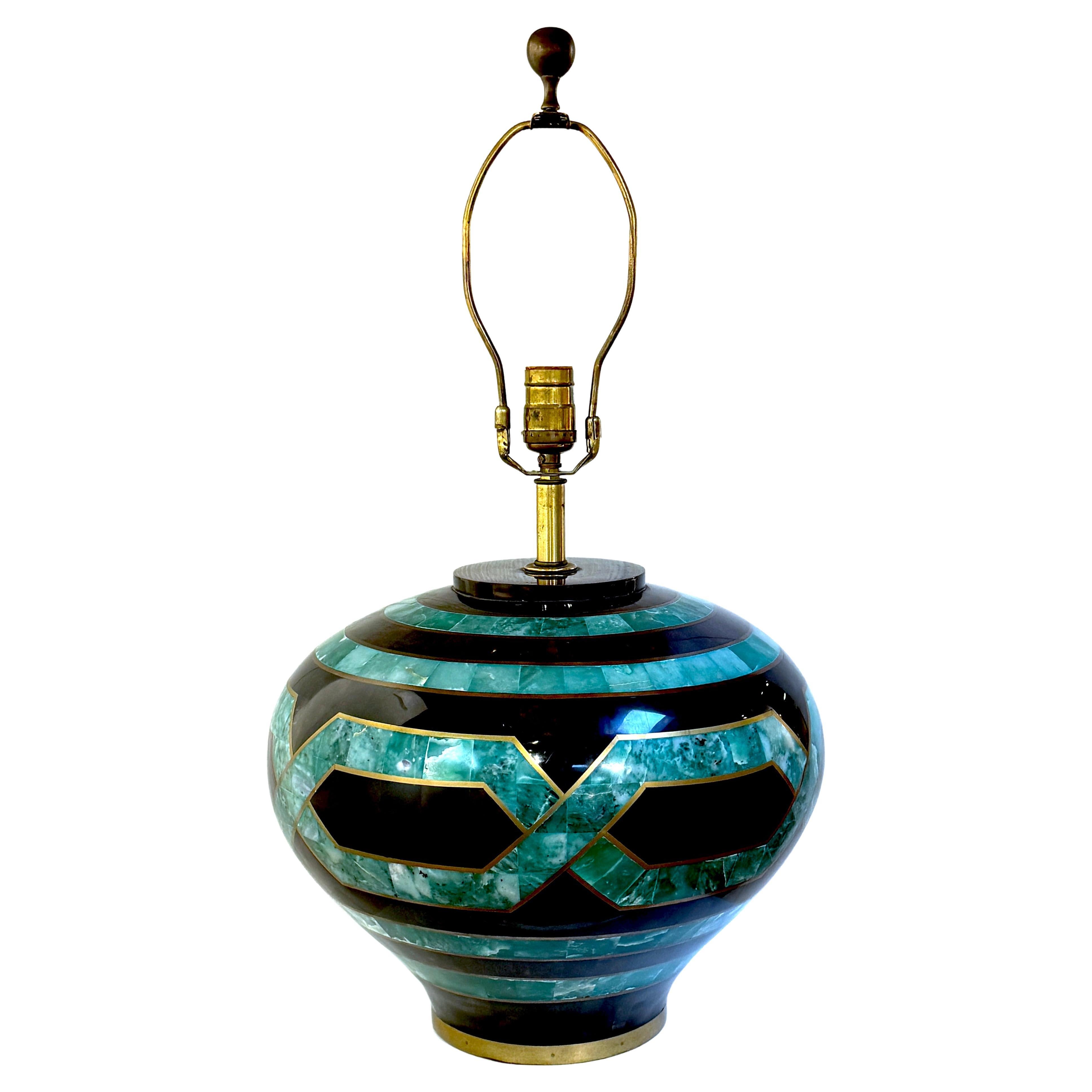 Karl Springer Style Coromandel, Malachite Lacquer & Brass Inlaid Table Lamp In Good Condition For Sale In West Palm Beach, FL