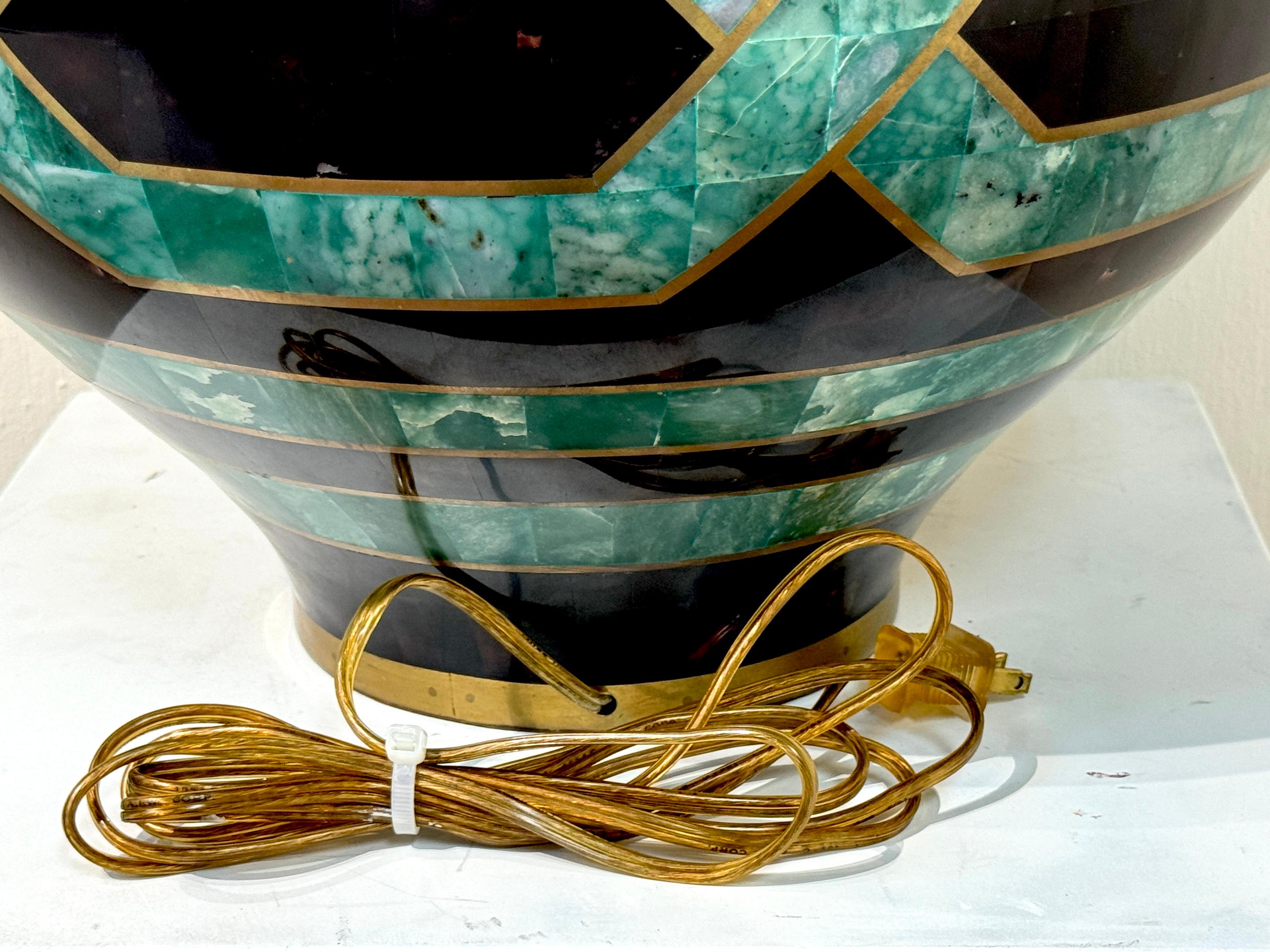 Karl Springer Style Coromandel, Malachite Lacquer & Brass Inlaid Table Lamp For Sale 2
