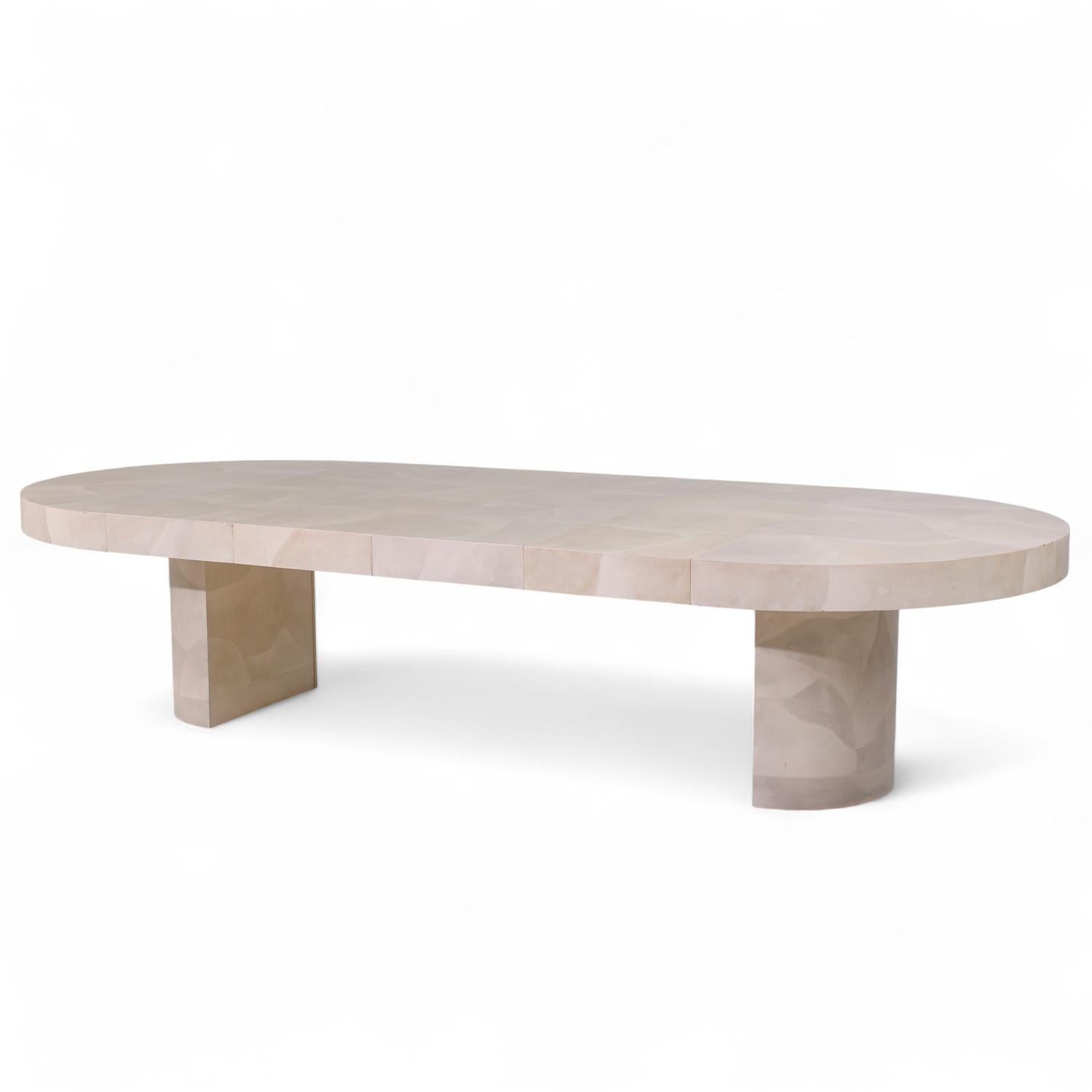 Mid-Century Modern Table de salle à manger extensible en fausse peau de chèvre avec 4 abattants, style Karl Springer en vente