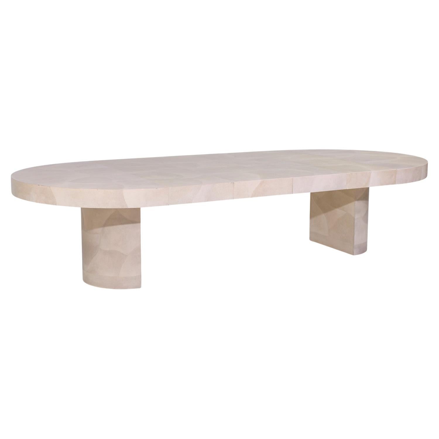 Mesa de comedor extensible de imitación de piel de cabra estilo Karl Springer con 4 hojas