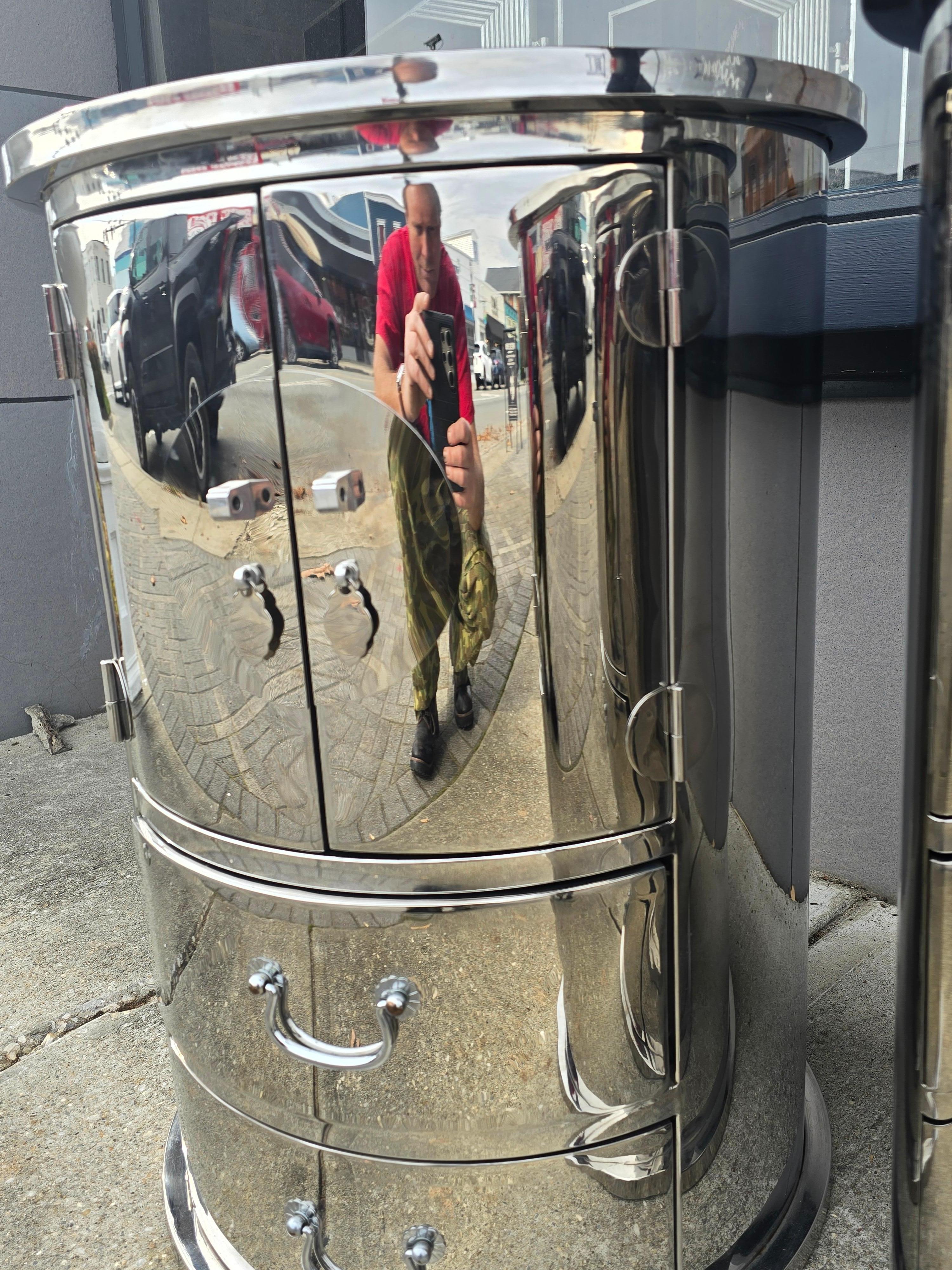 Tables à tambour en acier inoxydable forgé de style Karl Springer en vente 3