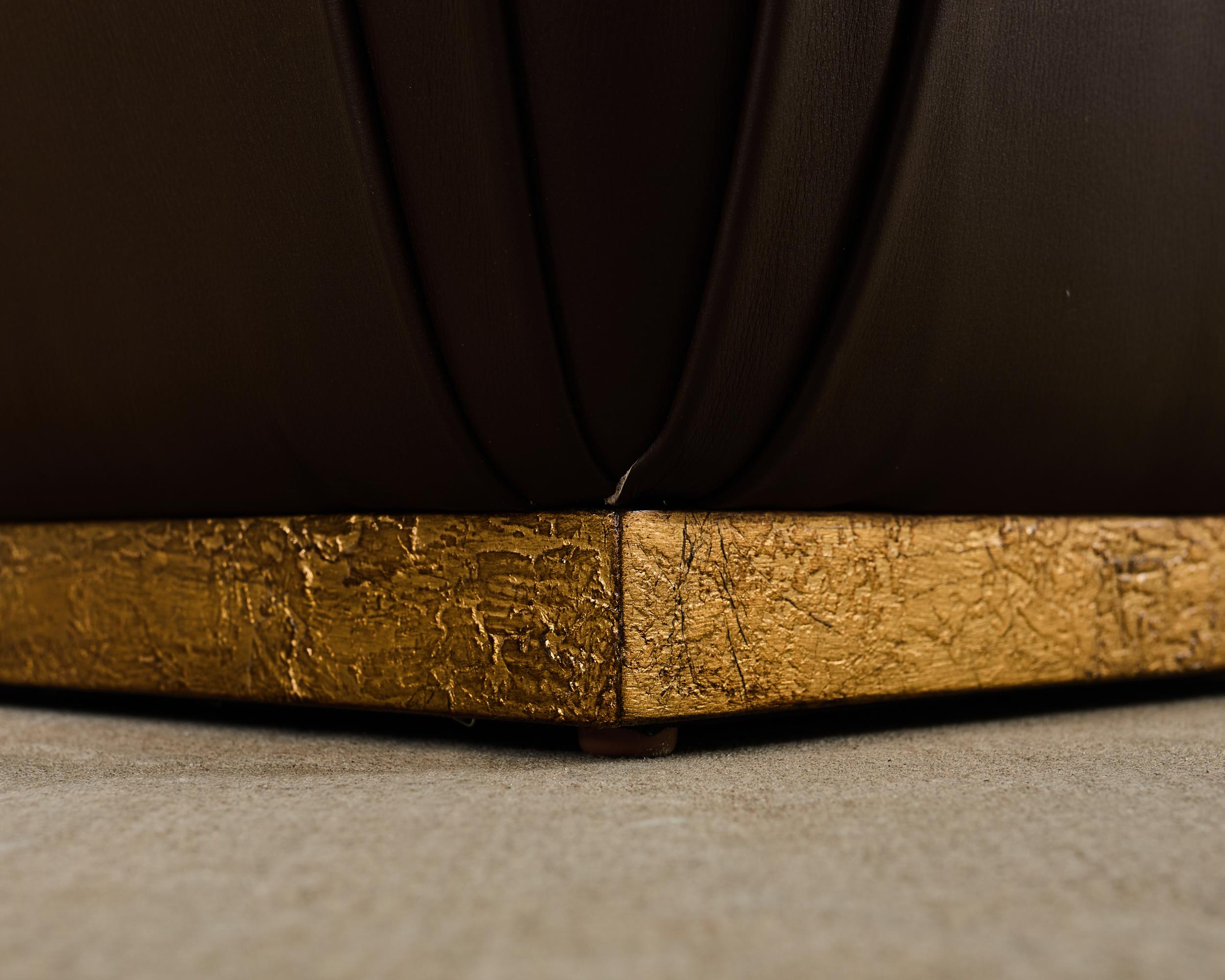 Fait main Tabouret Pouf en cuir de style Karl Springer en vente