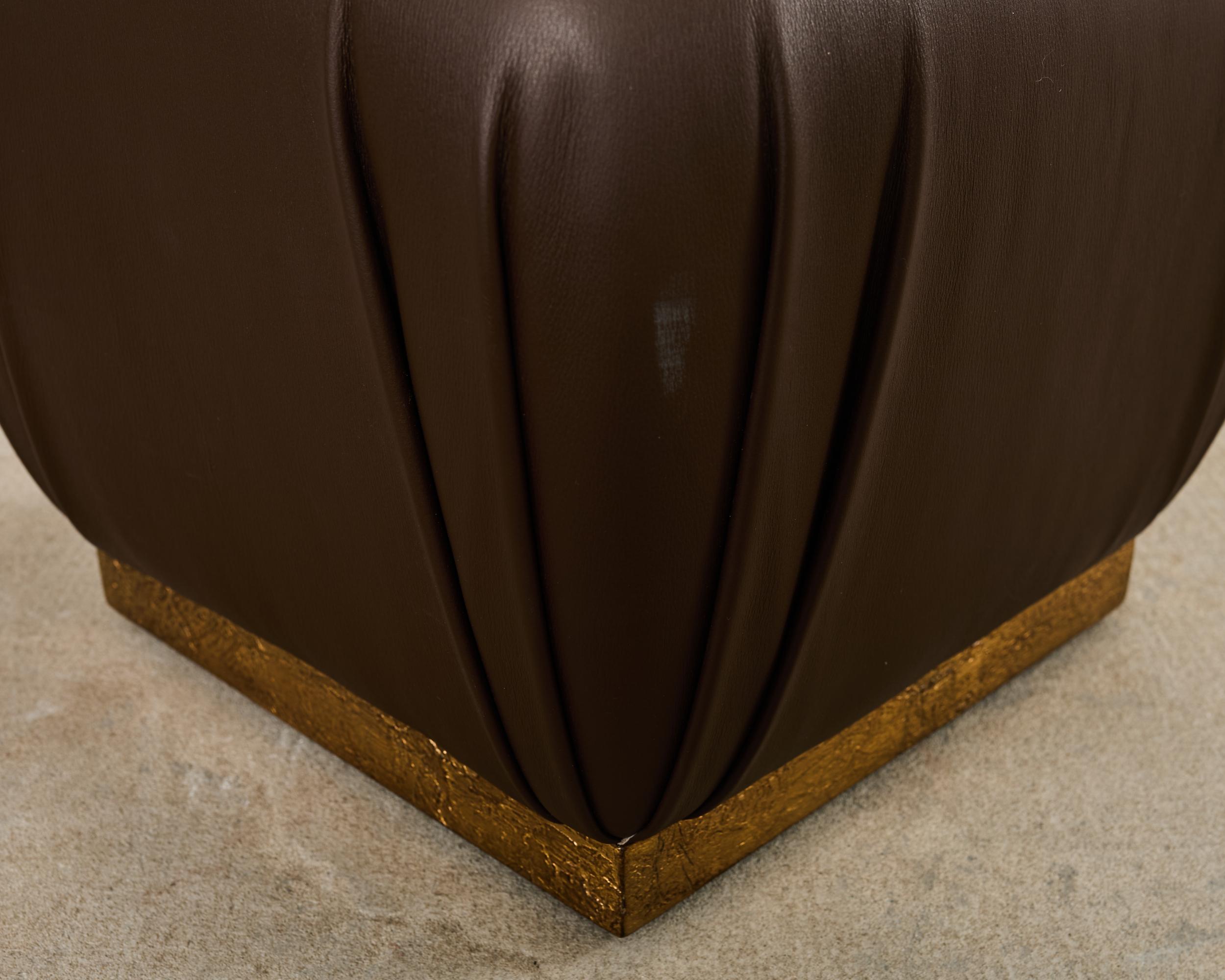 Tabouret Pouf en cuir de style Karl Springer Bon état - En vente à Rio Vista, CA