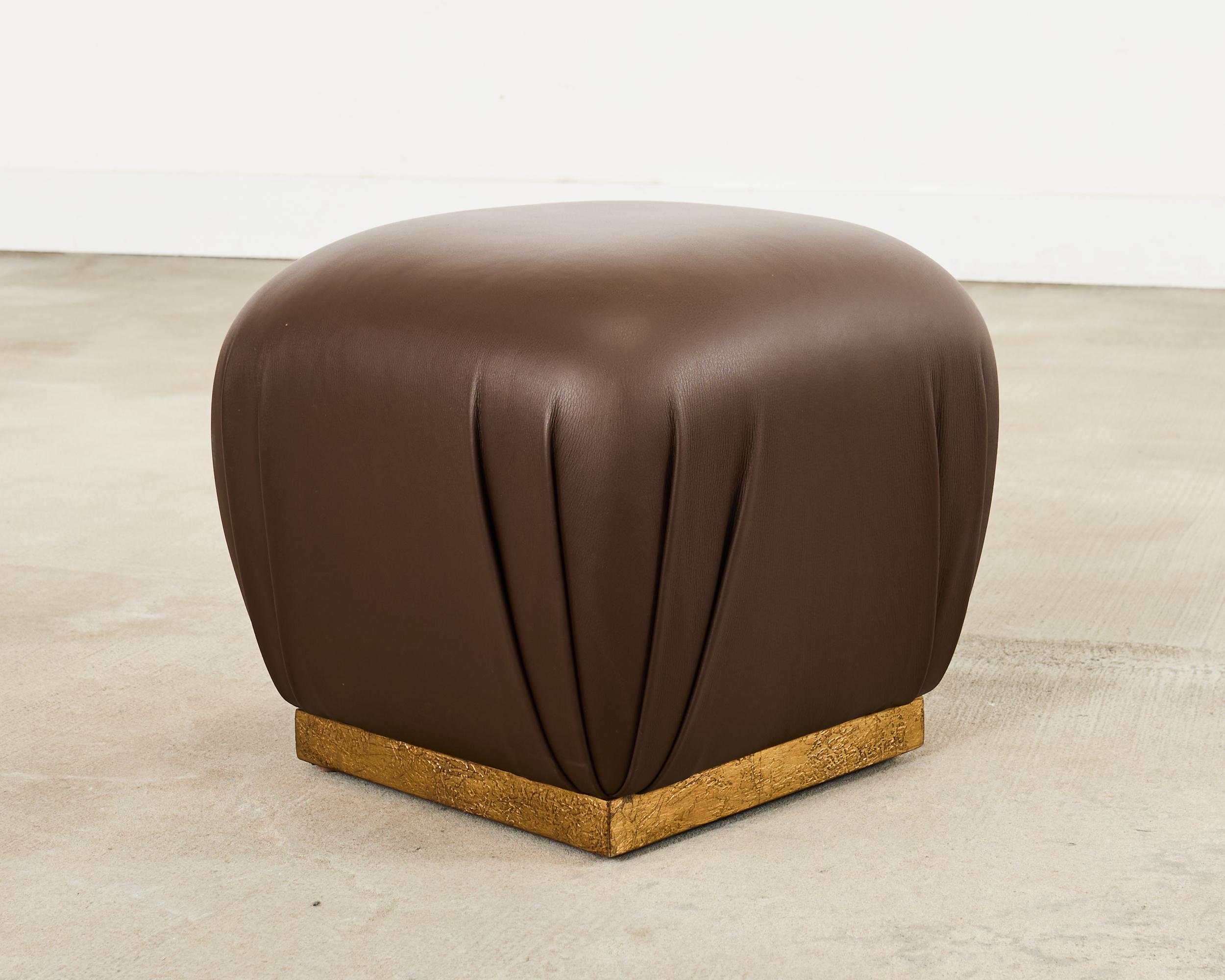 Tabouret Pouf en cuir de style Karl Springer en vente 1