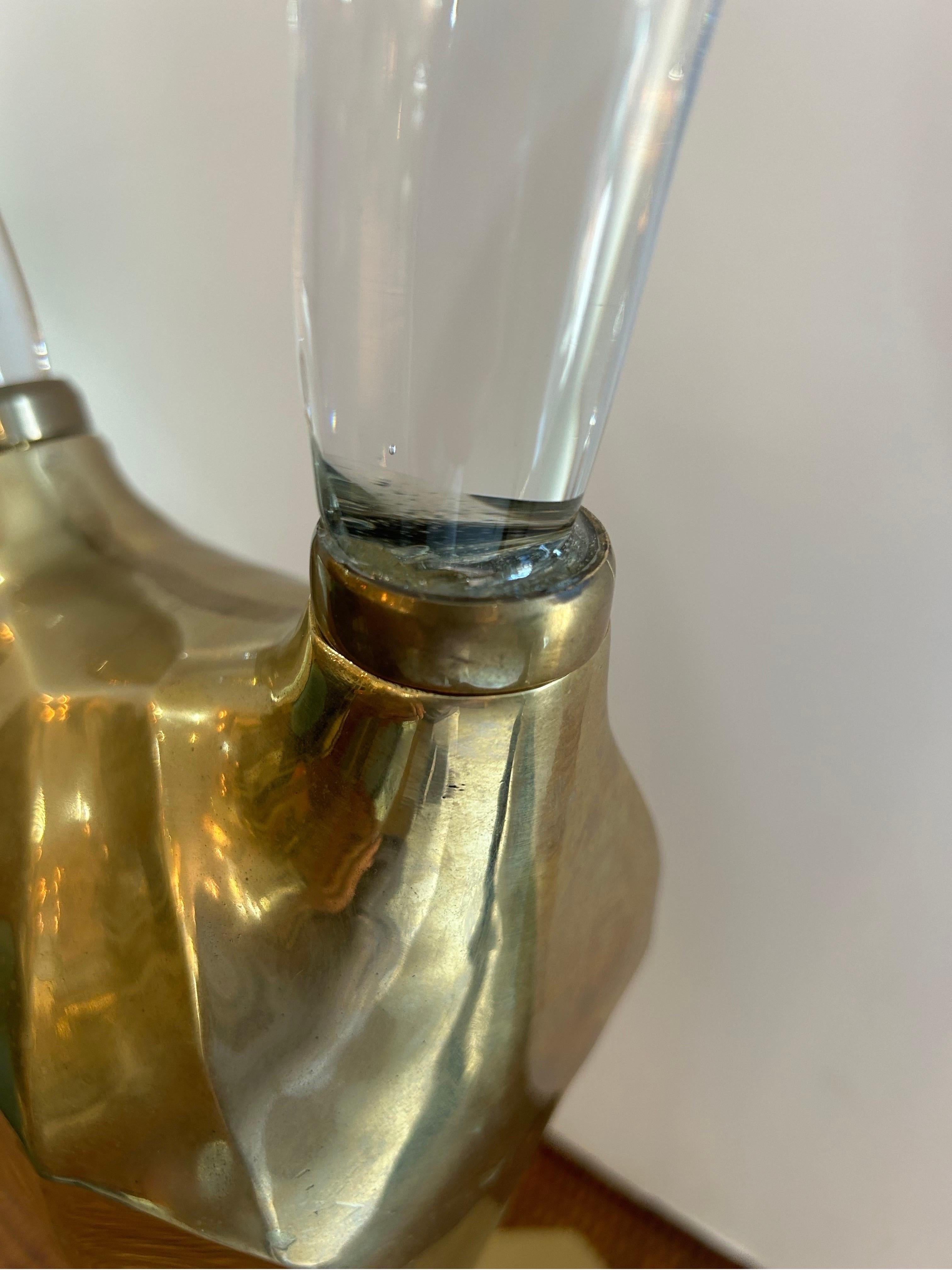 Ottone Scultura a forma di ariete in lucite e ottone in stile Karl Springer...anni '70 in vendita