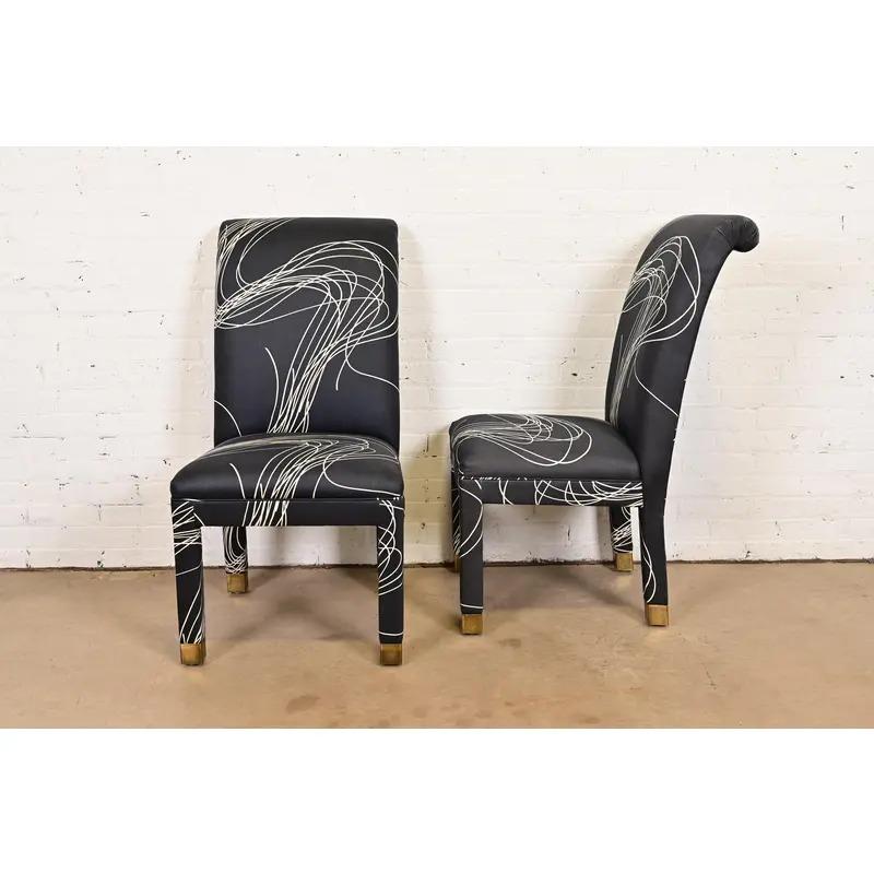 Sedie da pranzo moderne Parsons imbottite in stile Karl Springer, coppia in vendita 5