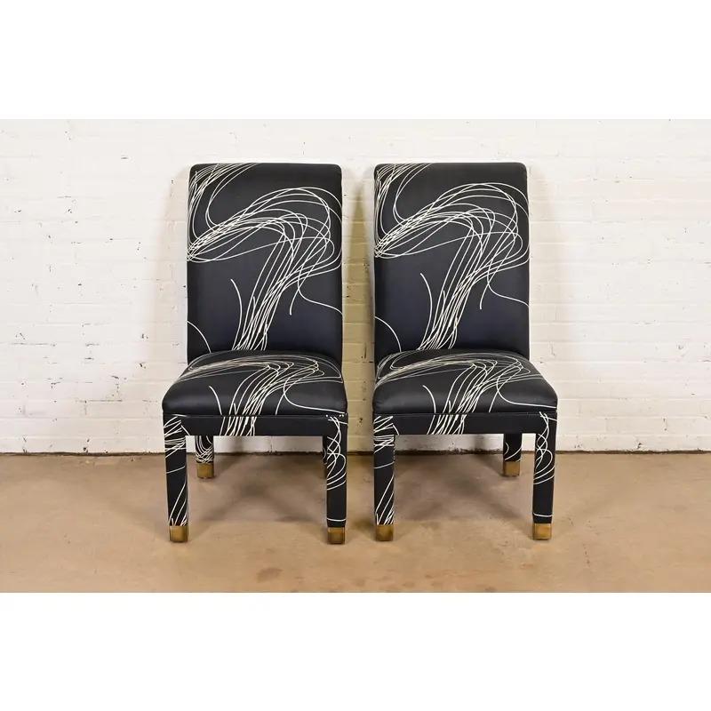 Americano Sedie da pranzo moderne Parsons imbottite in stile Karl Springer, coppia in vendita