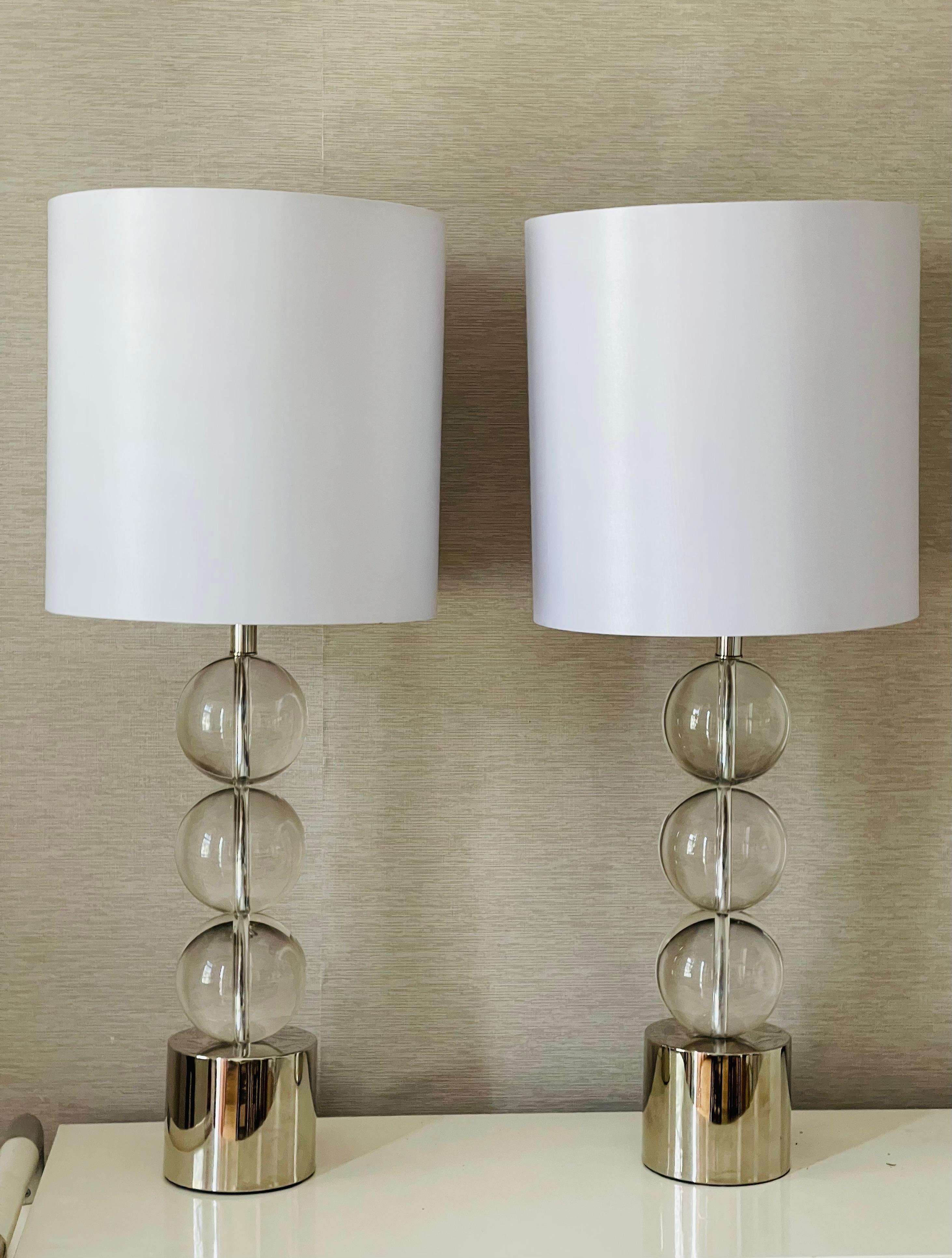 Mid-Century Modern Paire de lampes à globes en verre de style Karl Springer en vente