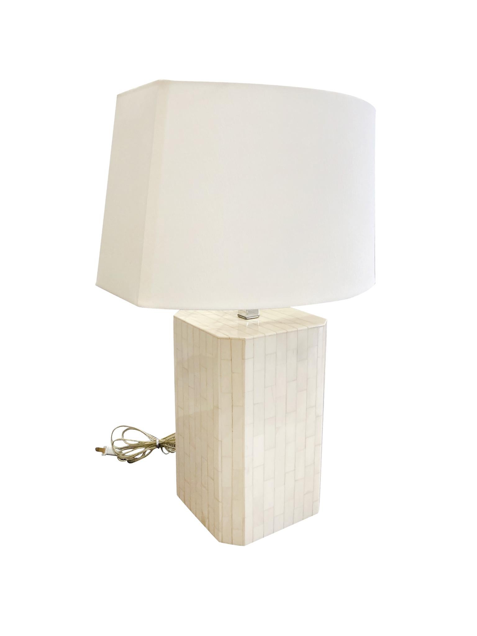 Karl Springer Style Tessellated Bone Table Lamp In Good Condition In New York, NY