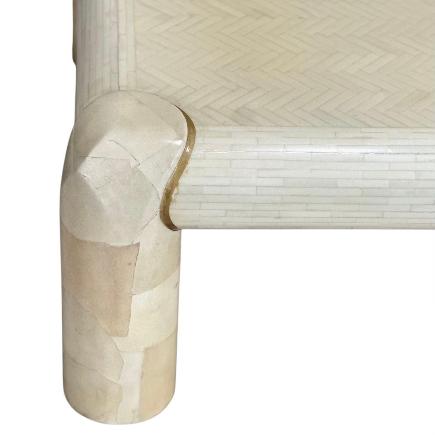 Os Table basse en os tessellé et peau de chèvre, Karl Springer, 1970 en vente
