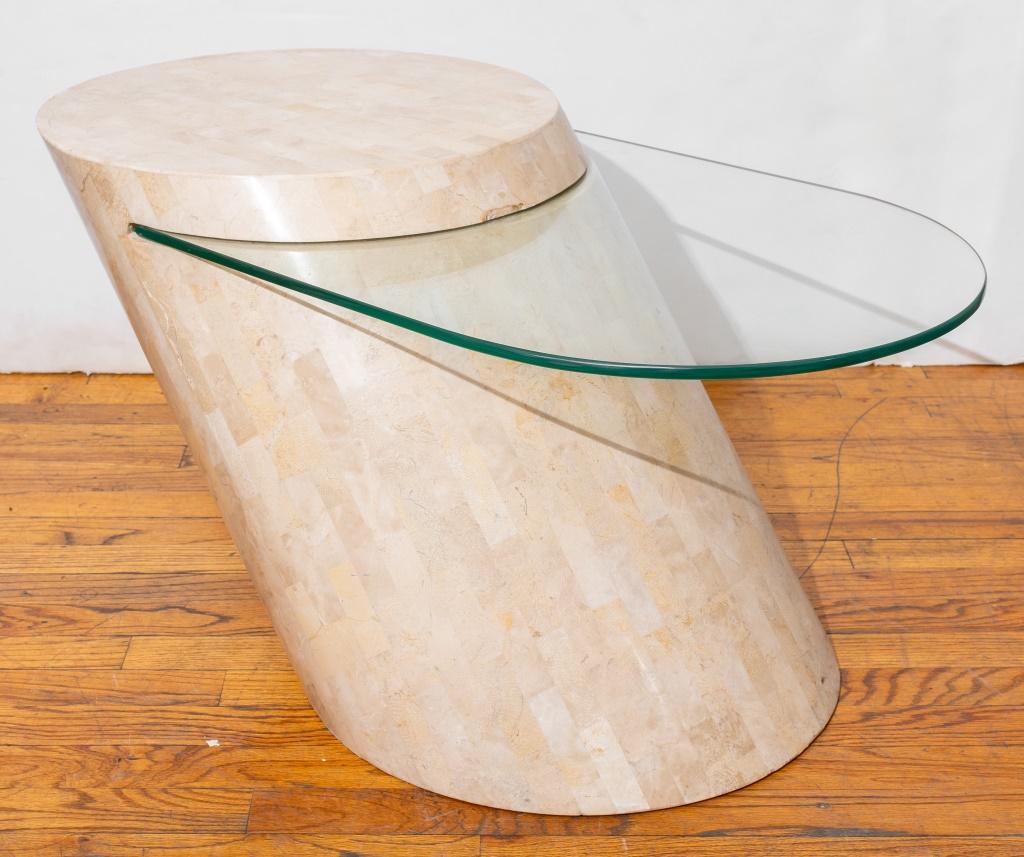 Karl Springer (allemand/américain, 1931-1991) Table d'appoint en pierre tessellée à tambour en porte-à-faux. 17