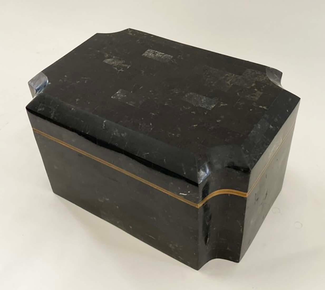 Caja de piedra teselada Karl Springer con interior de piel de zapa en venta 3