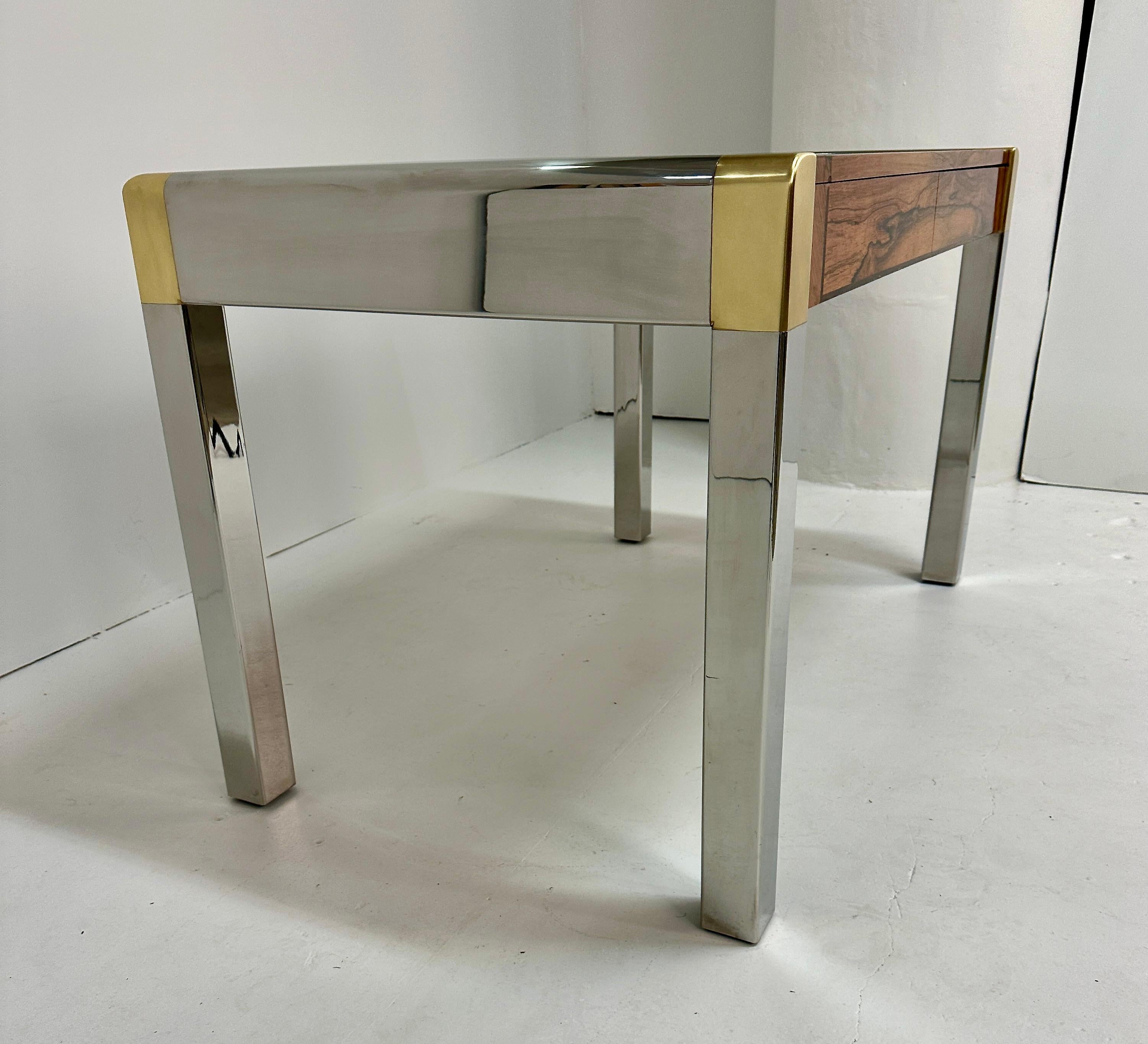 Table à écrire Karl Springer en bois zébré avec acier et laiton, États-Unis vers 1970 en vente 1
