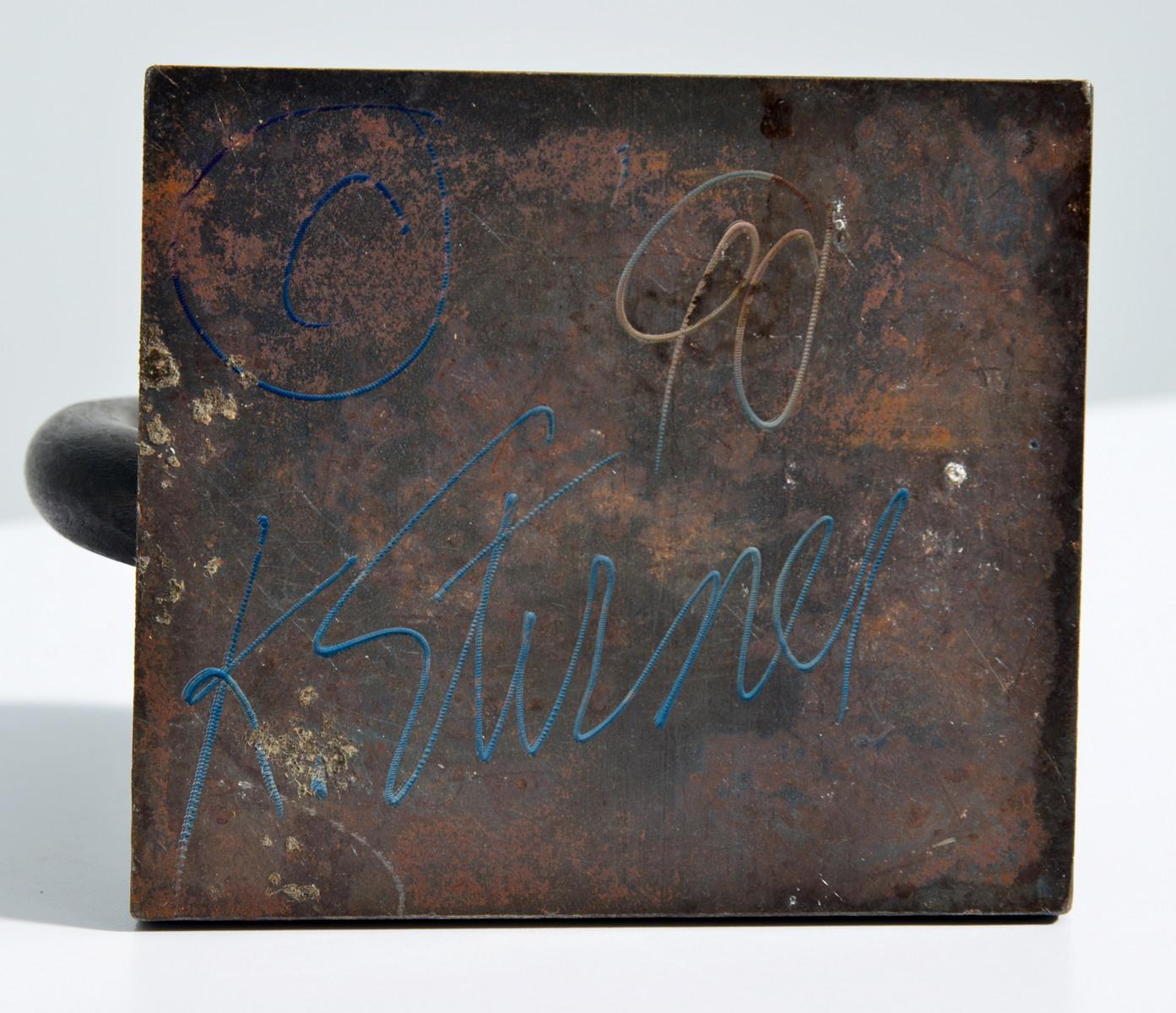 Escultura abstracta de metal Karl Stirner en venta 7