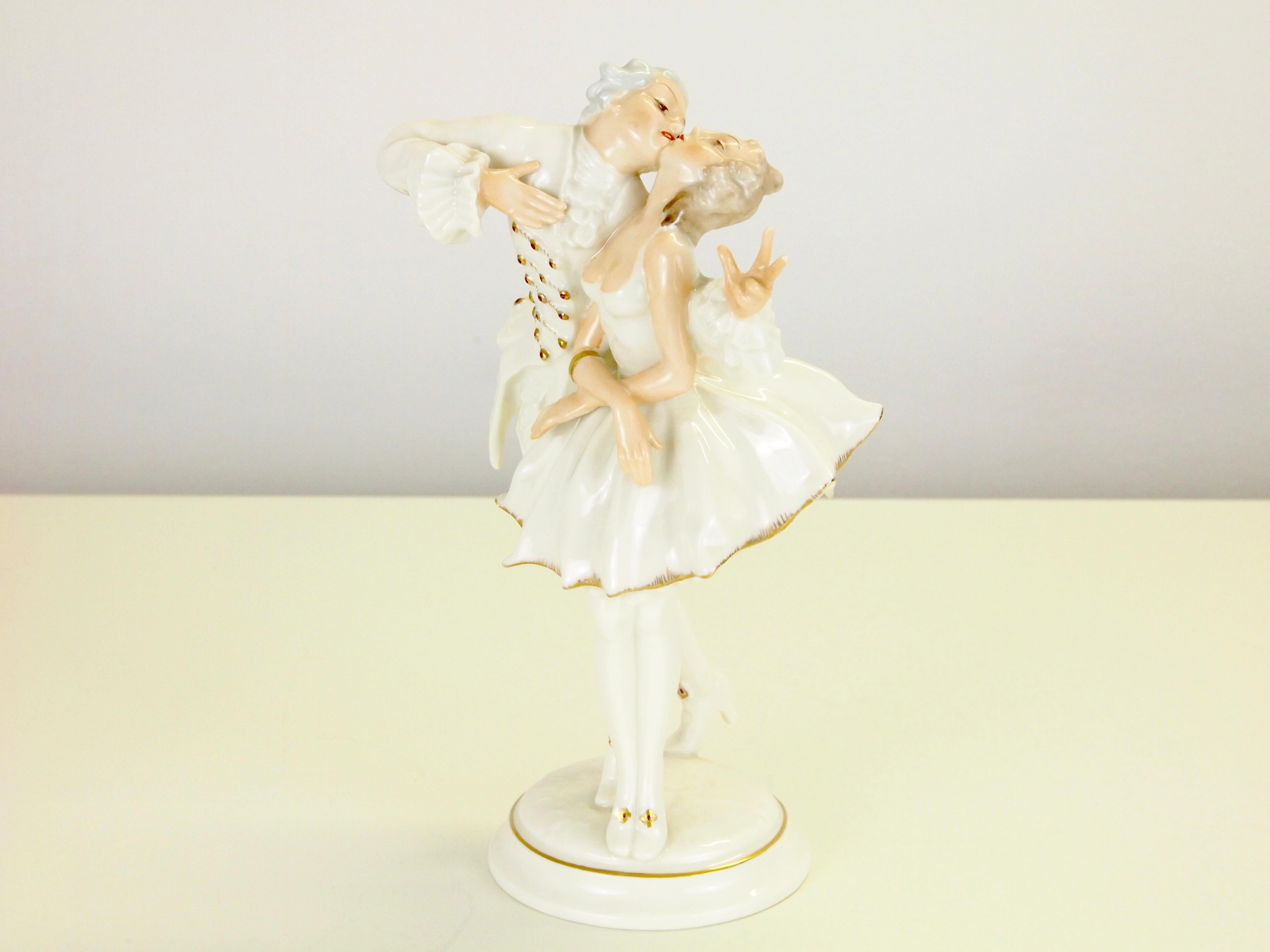 Porcelain Karl Tutter for Hutschenreuther Selb Kunstabteiling Romantic Figurine For Sale