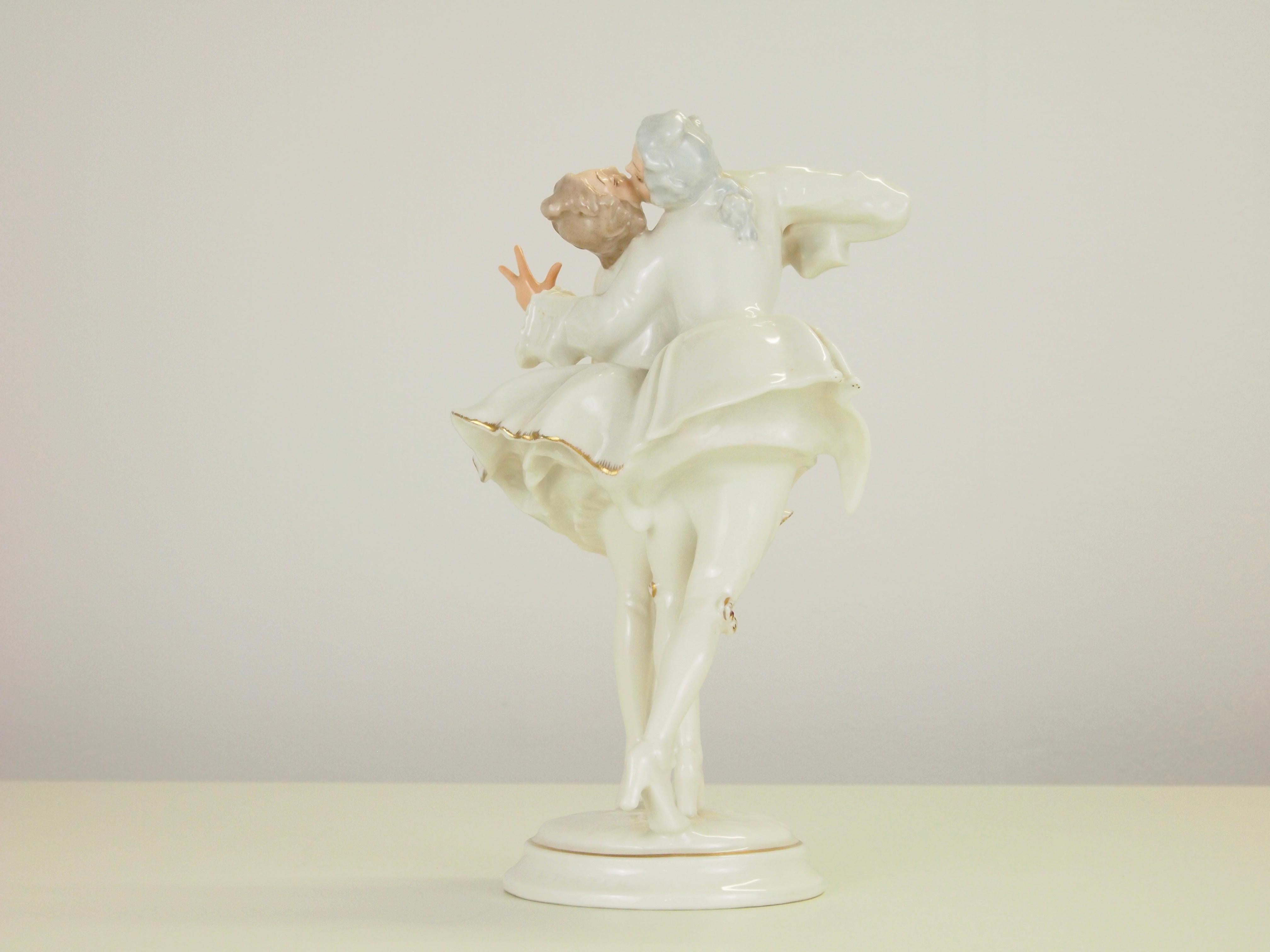 hutschenreuther kunstabteilung selb figurine