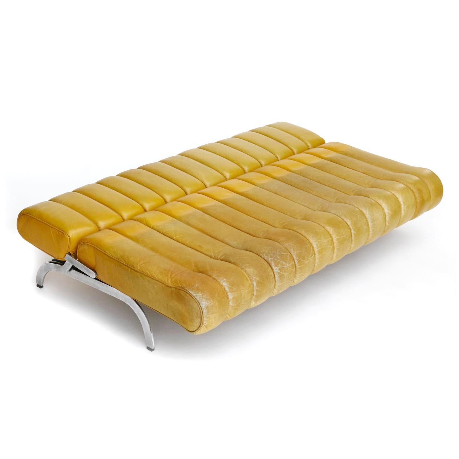 Karl Wittmann Sofa Daybed Independence:: patiniertes gelbes Leder:: Österreich:: 1970er Jahre (Ende des 20. Jahrhunderts)