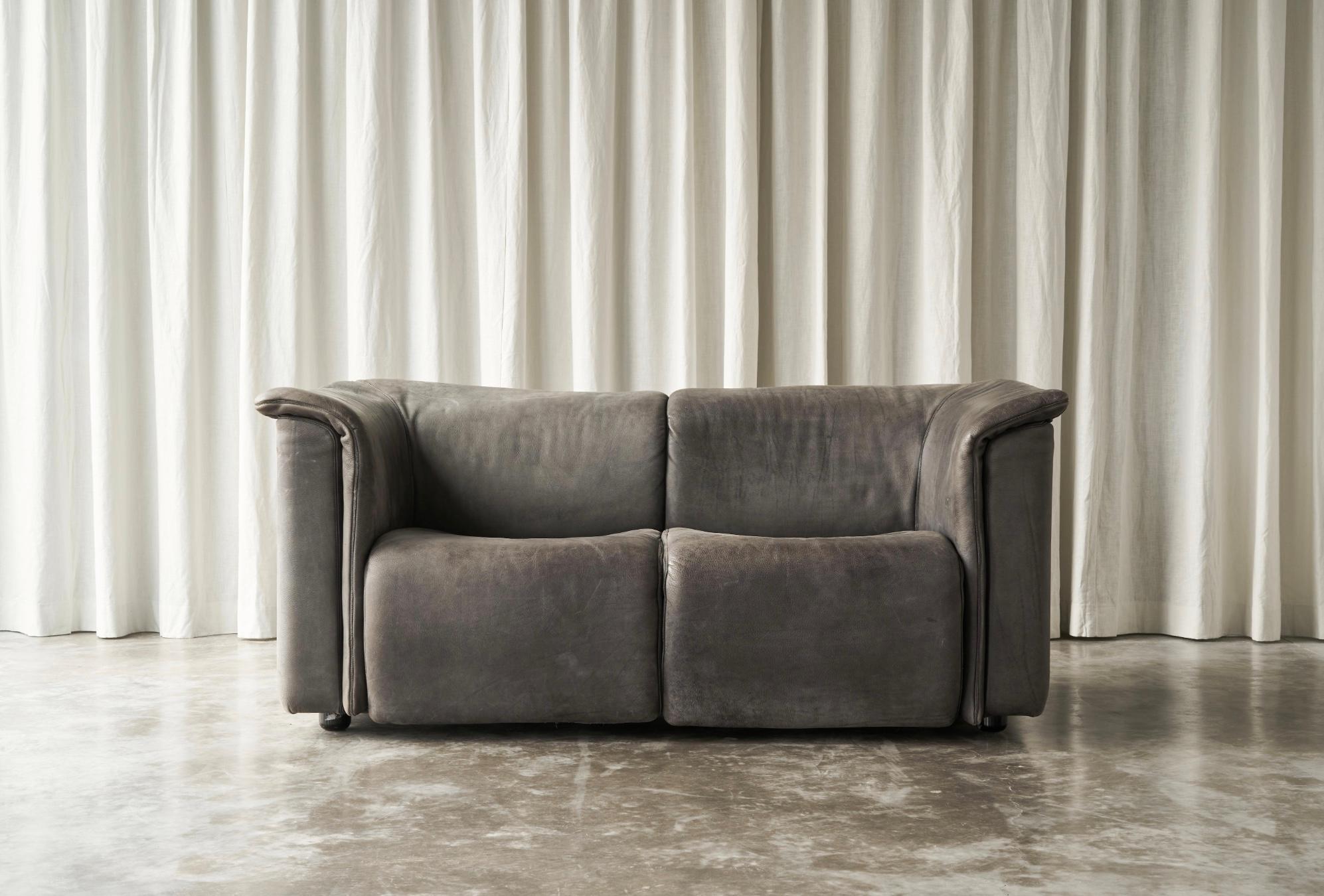 Mid-Century Modern Canapé Karl Wittmann en cuir gris patiné des années 1980 en vente