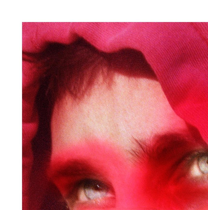 Karla HIRALDO VOLEAU (*1992, französisch-dominikanisch)
Quentin, 2018
Archivalischer Pigmentdruck auf Hahnemühle Photo-rag Papier
60 x 43.65 cm (23 5/8 x 17 1/4 in.)
Auflage 2 plus 1 Probedruck des Künstlers
Nur drucken
Signiert von der