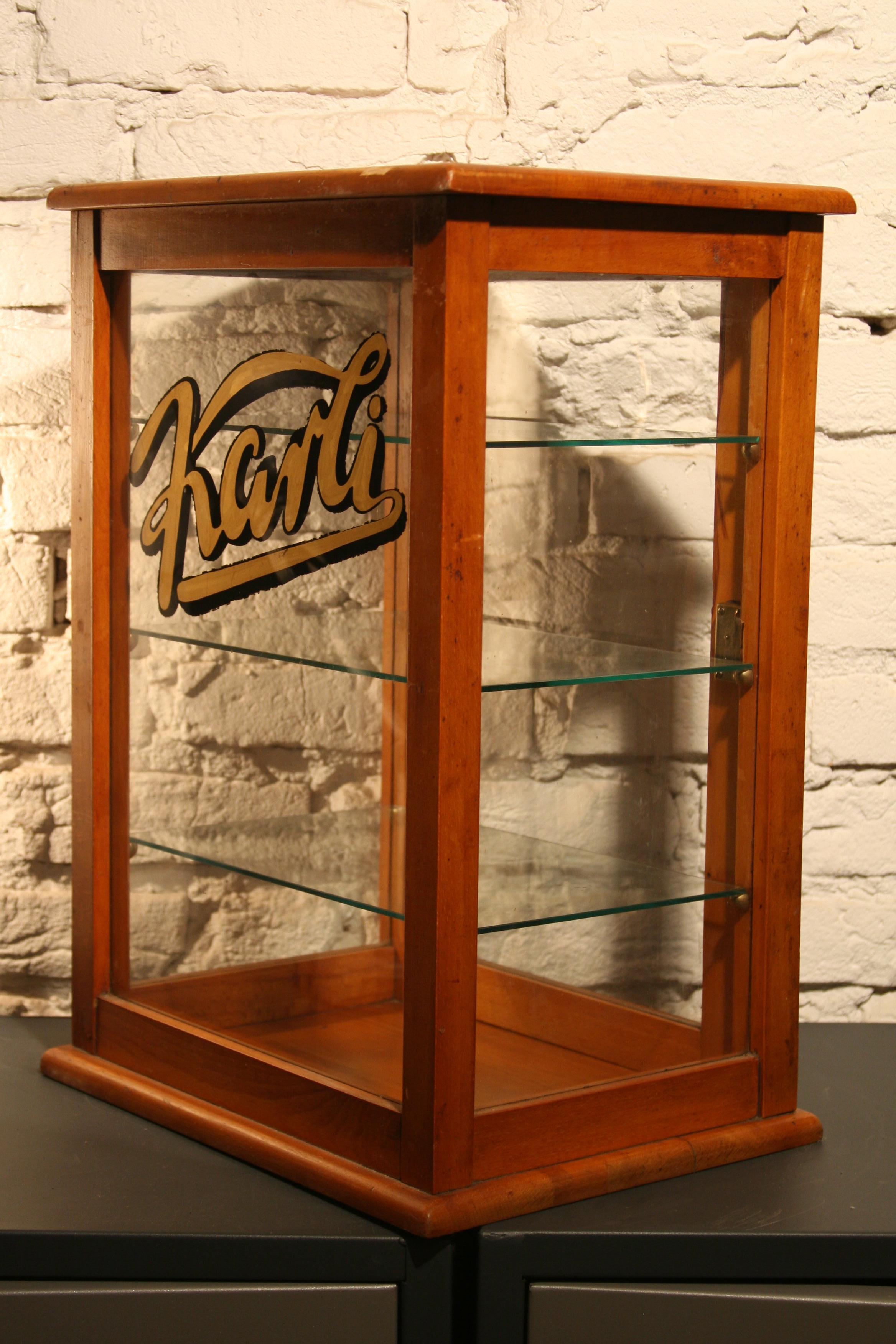Karli Glass Shop Vitrine from the 1930s For Sale 5