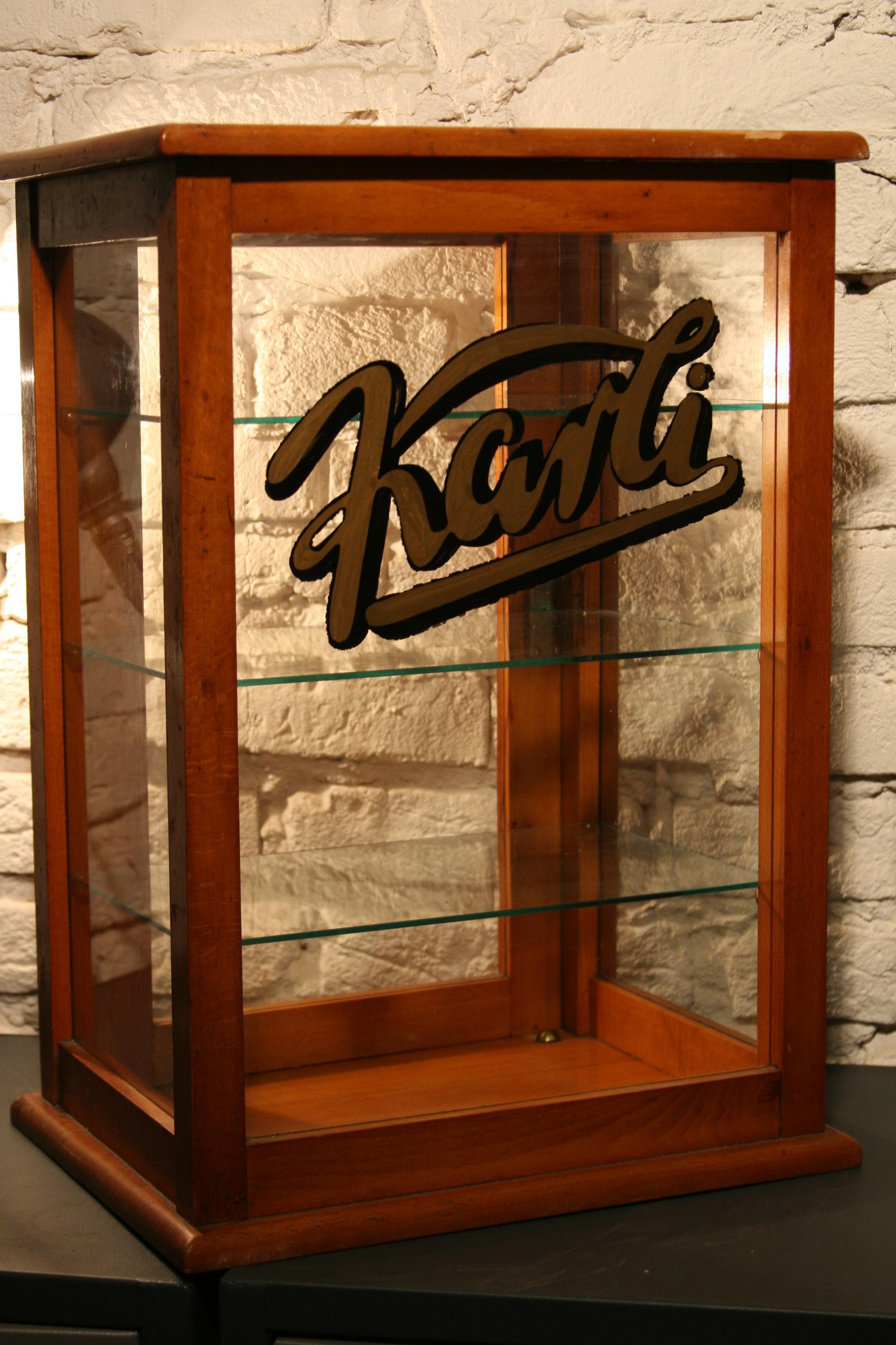 Karli Glass Shop Vitrine from the 1930s For Sale 9