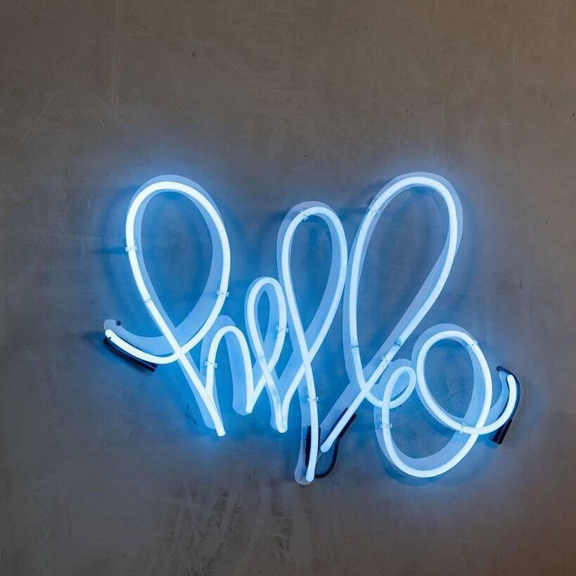 Hello Love - Pintura Graffiti Original - Contemporáneo - Neón sobre Madera - Painting Arte callejero de Karlos Marquez