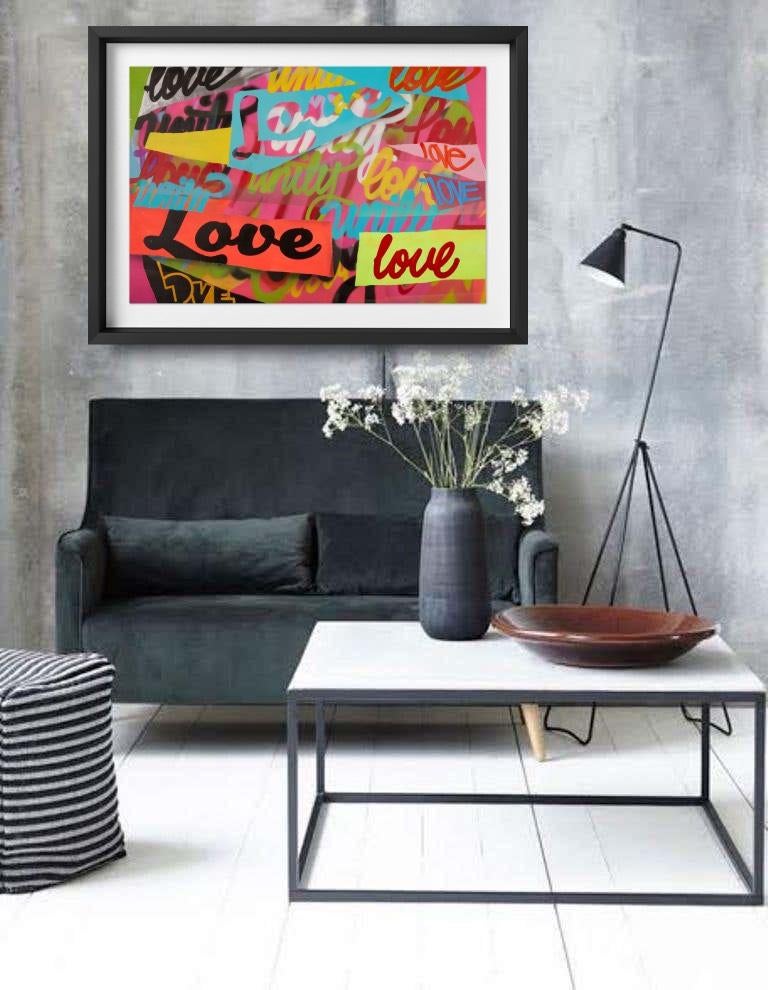 Unité et amour - Impression encadrée en édition limitée - Contemporain - Inspiré des graffitis - Beige Abstract Print par Karlos Marquez