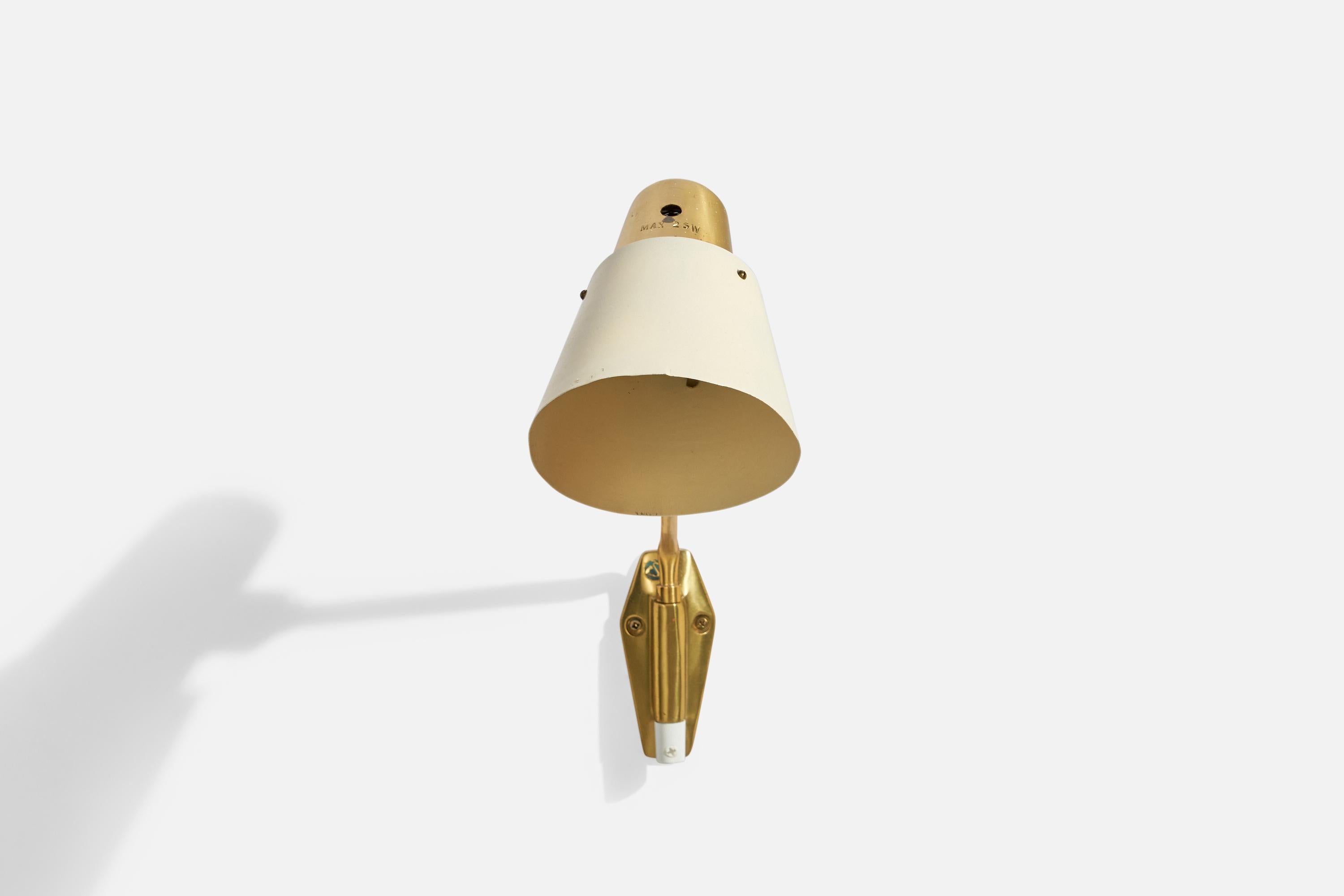 Mid-Century Modern Karlskrona Lampfabrik, Wall Light, Brass, Metal, Sweden, 1950s For Sale