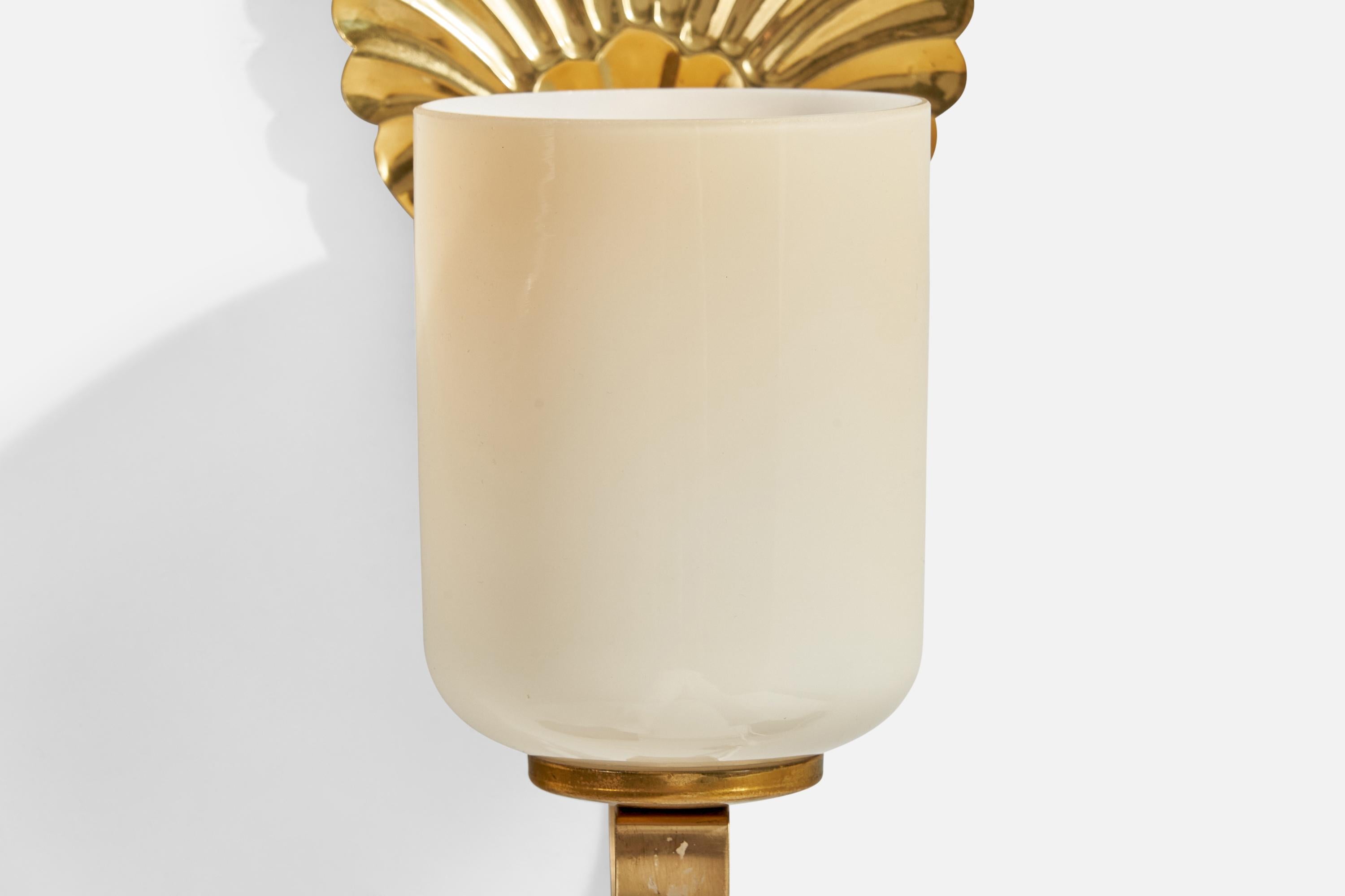 Karlskrona Lampfabrik, Wall Lights, Brass, Glass, Sweden, 1940s 6