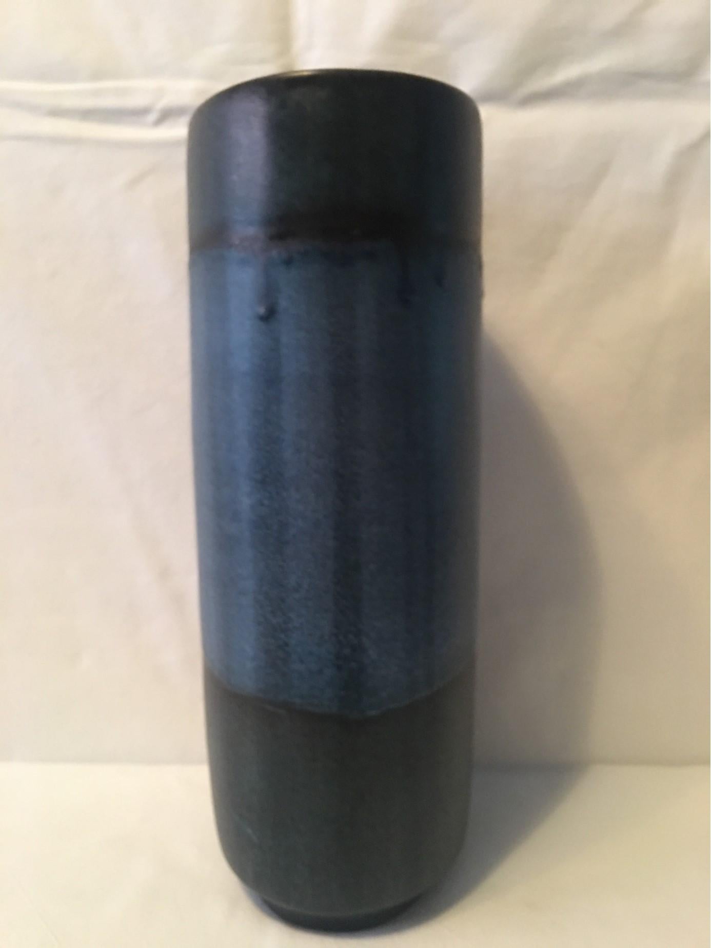 An impressive, beautiful and elegant Vase from the Karlsruhe Majolika created by the ceramic artist Fridegart Glatzle between 1962 and 1964. In 1959 Ms. Glatzle was awarded the prestigious state price for ceramic handcraft from her home state. This