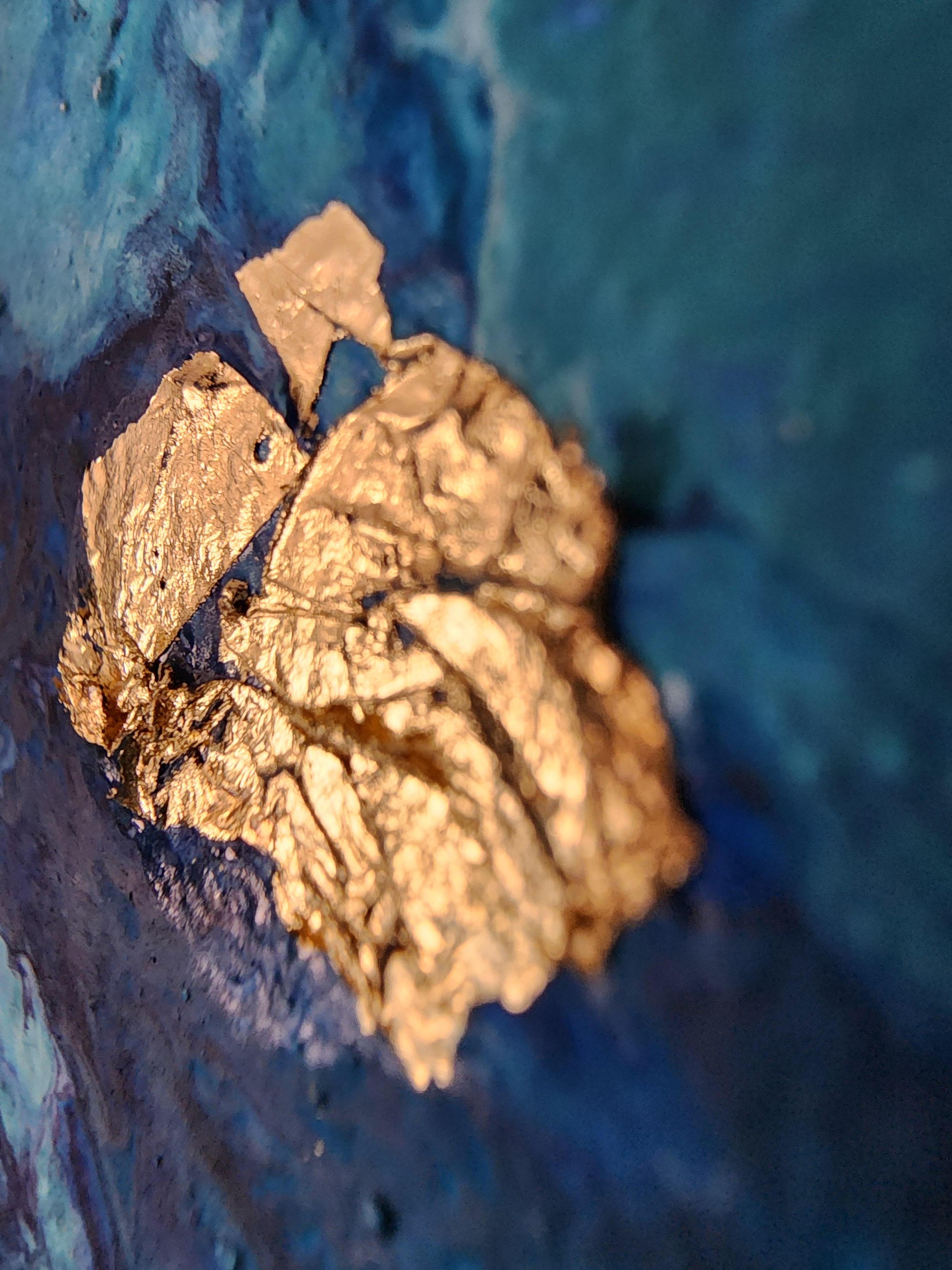 Golden Thread Blue Flow Abstract Expression Gilding Calm Ocean Sea Abundance For Sale 3