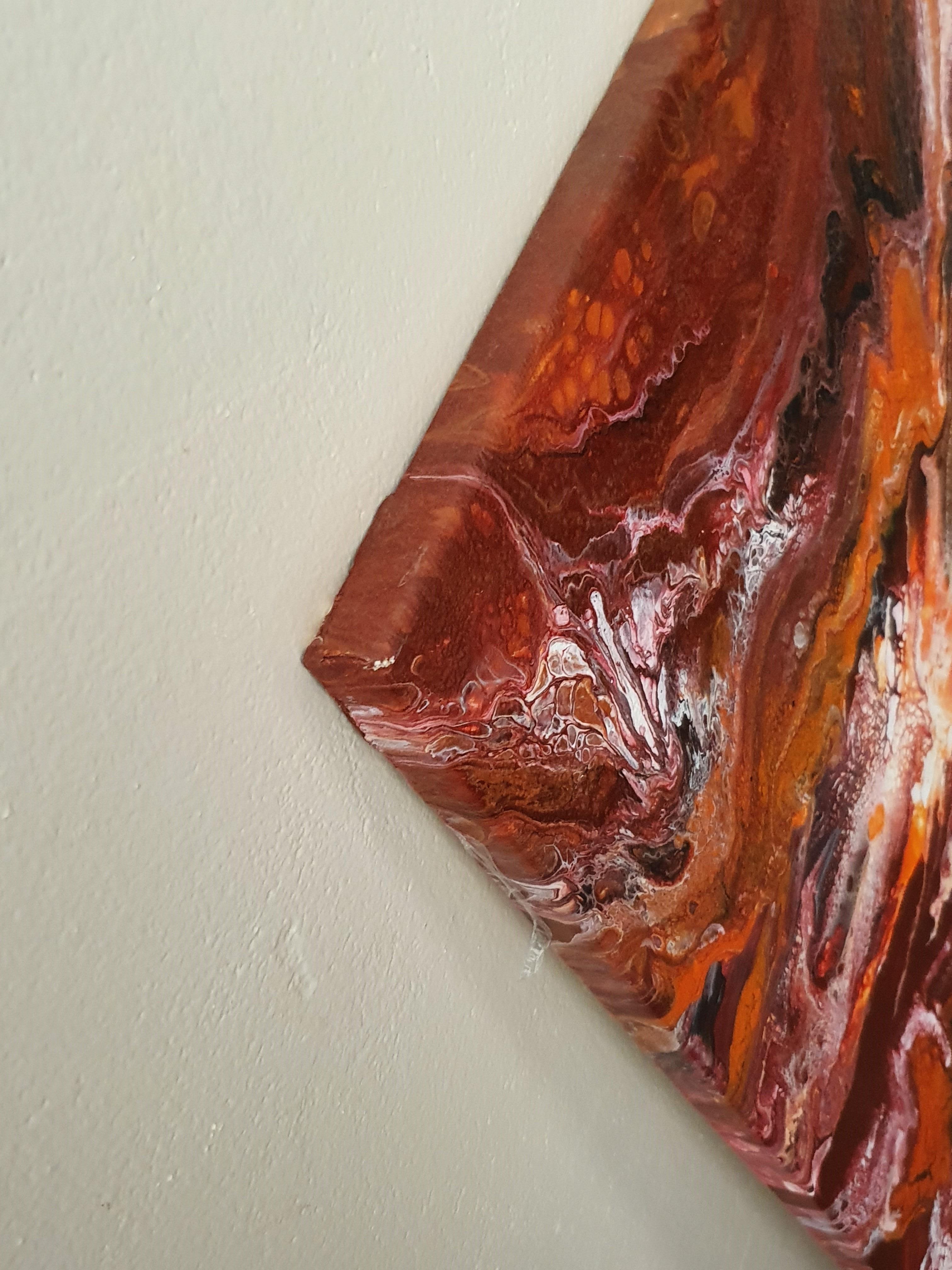 El Fuego Interior - Movimiento Flujo Energía Rojo Cálido Llamativo Pintura Fuego Pasión - Landscape Painting Beige de Karnish Art